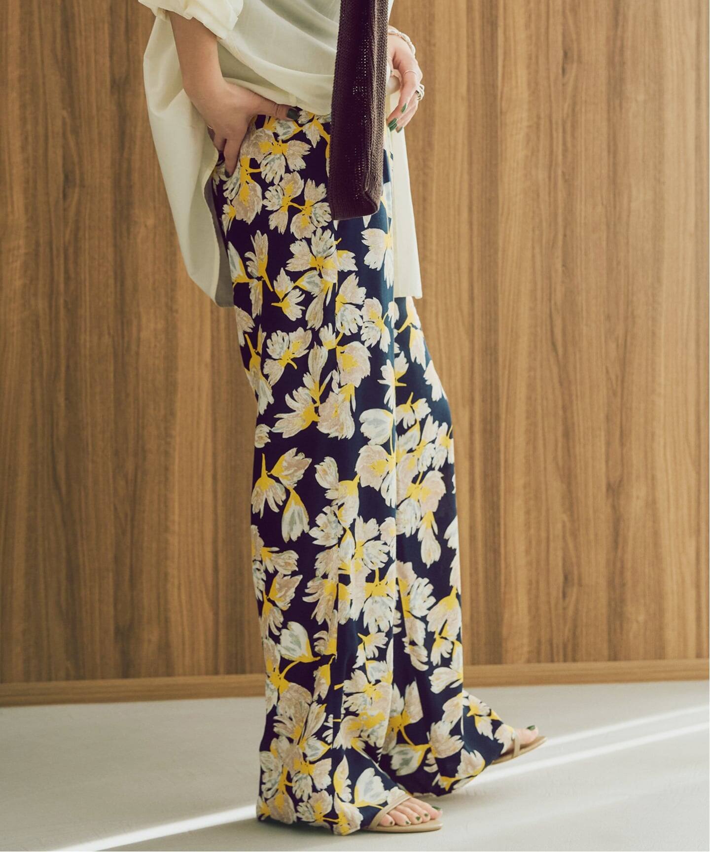 予約》フローラルプリントイージーパンツ（その他パンツ）｜Spick and