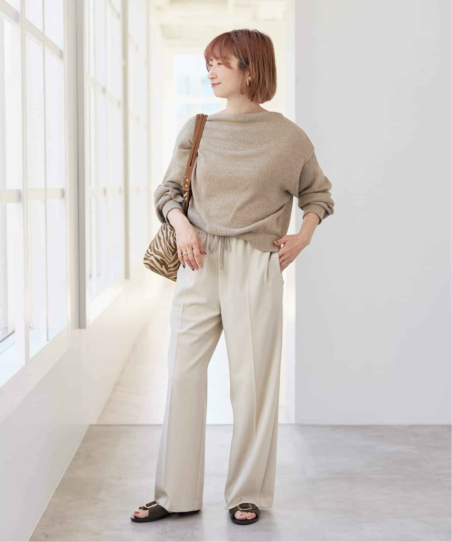Spick and Span ドライギャバイージースラックスパンツ　ベージュ ドライギャバイージースラックスパンツ（スラックス）｜Spick & Span