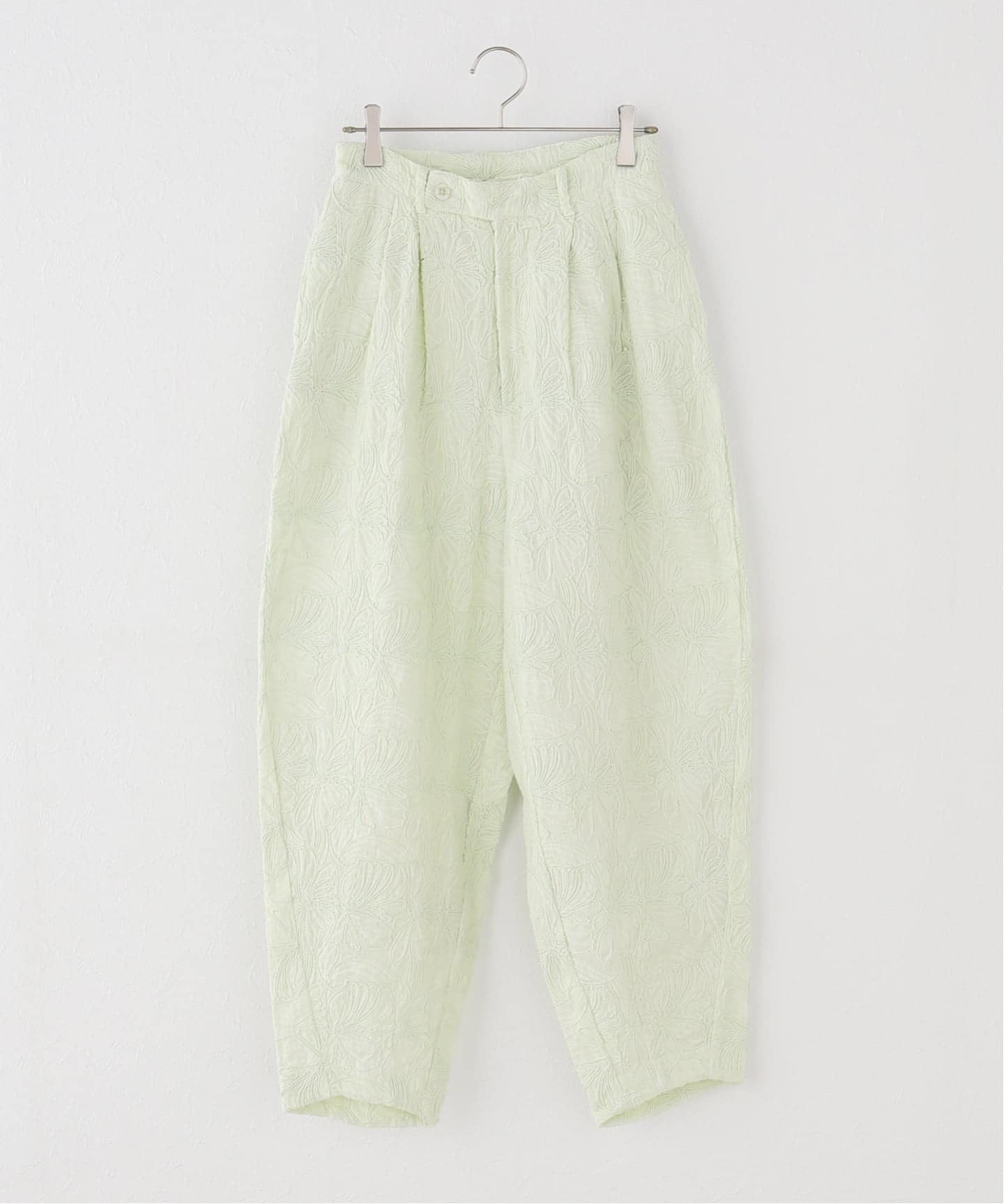 一部店舗+WEB限定》SEEALL / シーオール TWISTED TUCK PANTS WITH