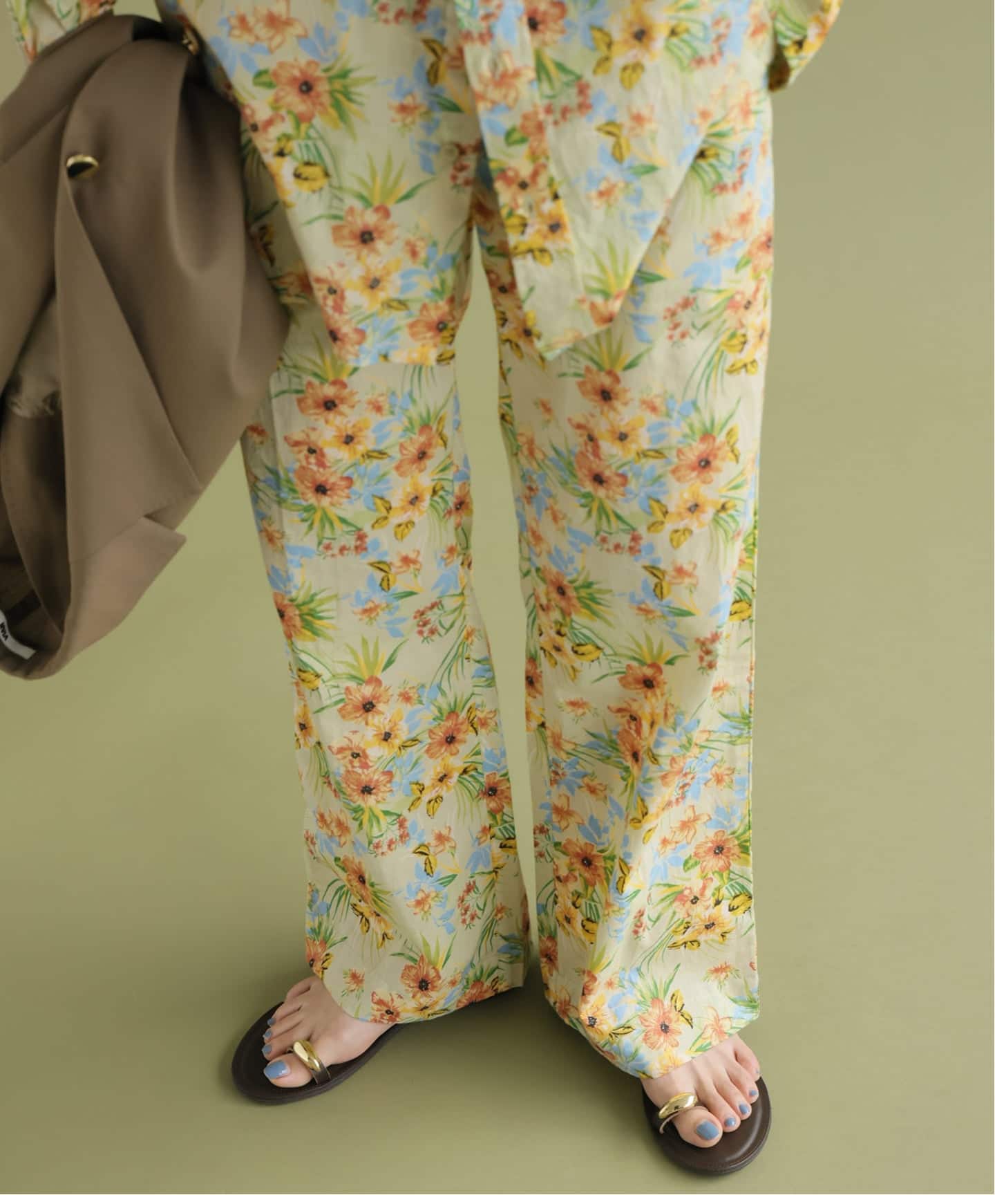 VIAN / ヴィアン 別注 Flower Easy Wide Pants（スラックス）｜Spick