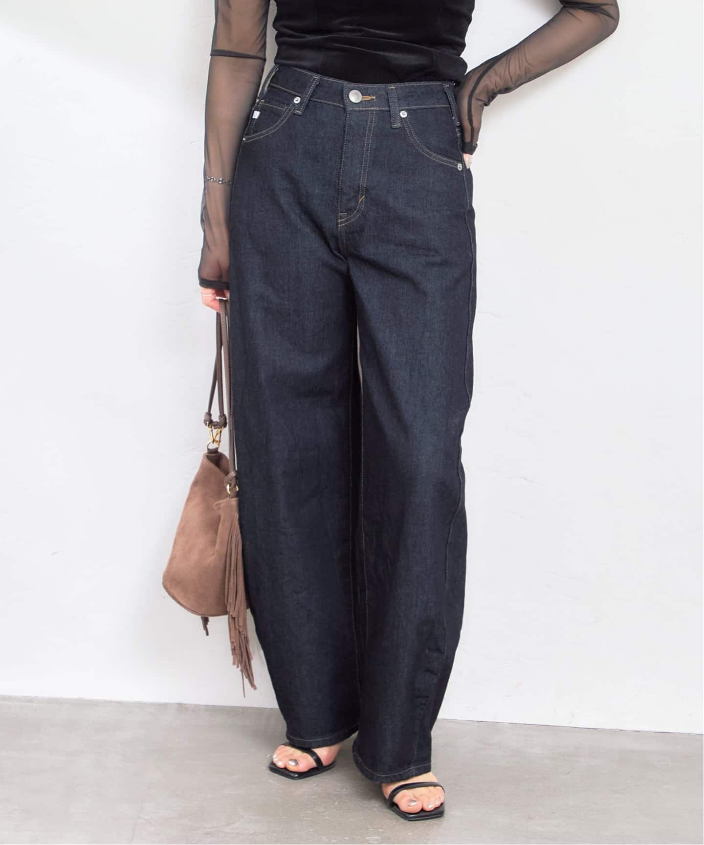 SOMETHING / サムシング HANA CURVE TAPERED（デニムパンツ・ジーンズ