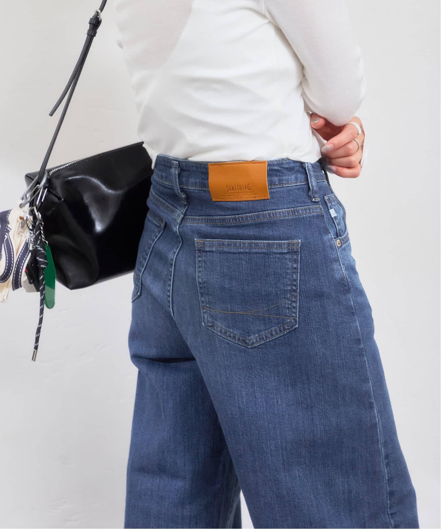 SOMETHING / サムシング HANA CURVE TAPERED（デニムパンツ・ジーンズ
