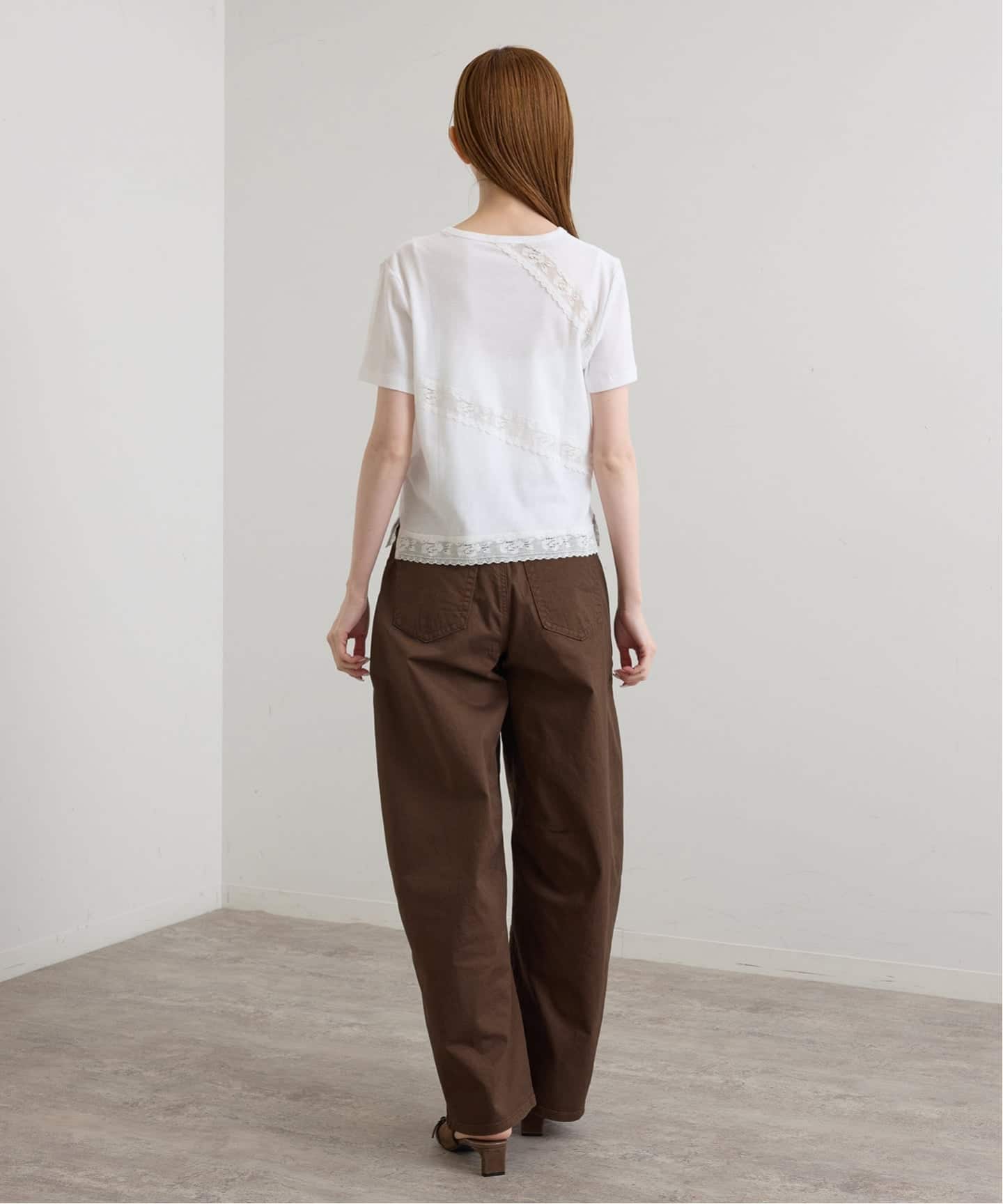 SOMETHING / サムシング HANA TUCK CURVE TAPERED（チノパンツ）｜UBY