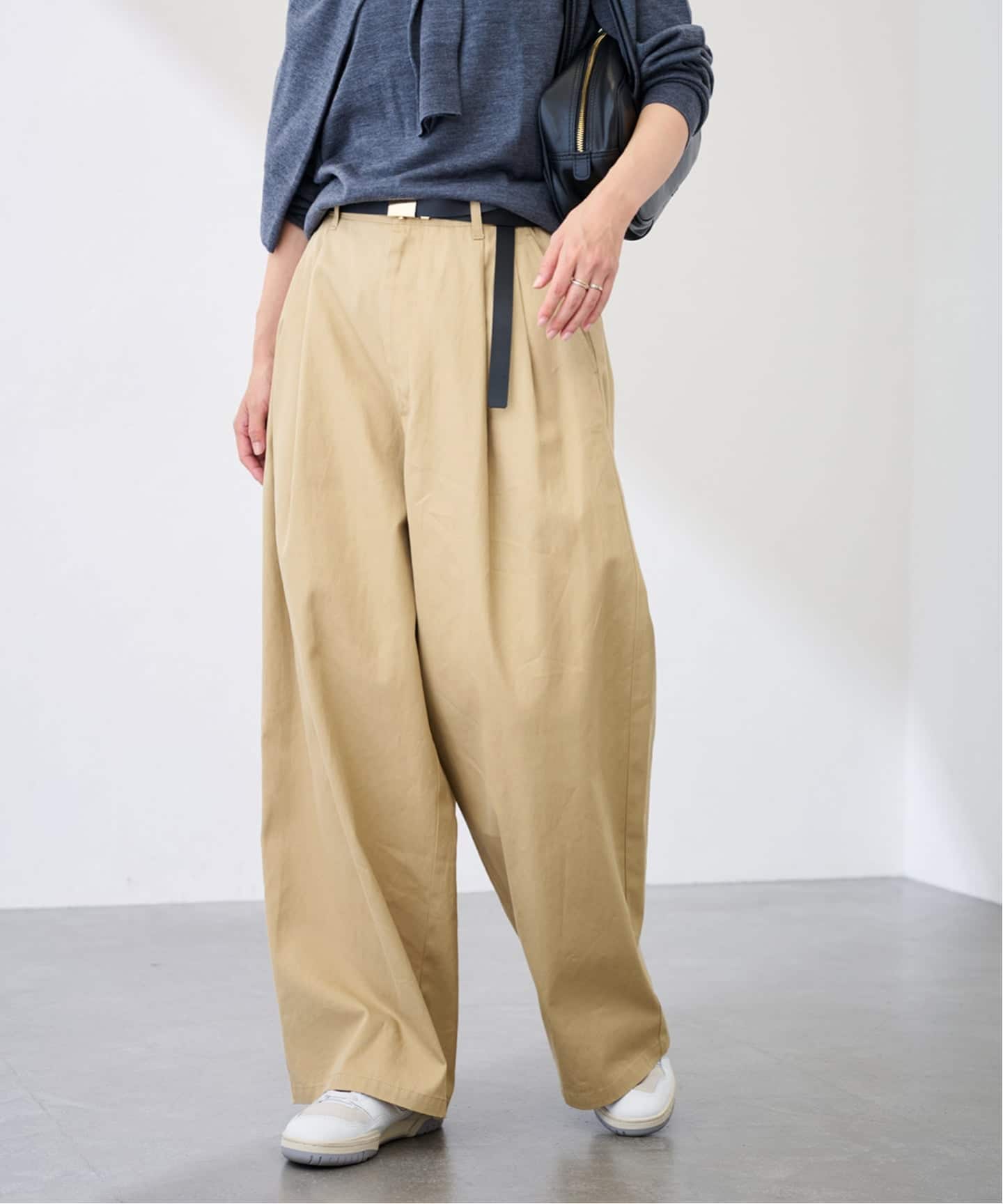 ワイドチノパンツ（チノパンツ）｜FRAMeWORK（フレームワーク）の通販