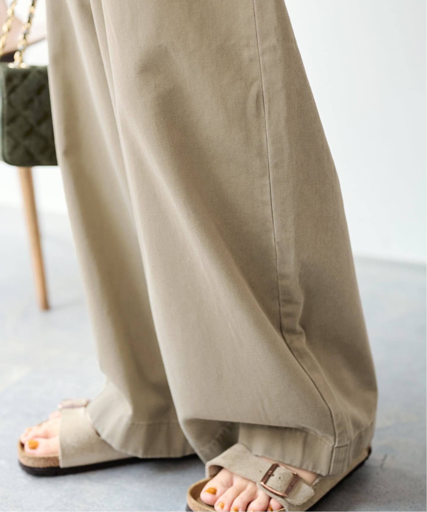 ≪予約≫SLOUCHY LIGHT CHINO パンツ（チノパンツ）｜FRAMeWORK