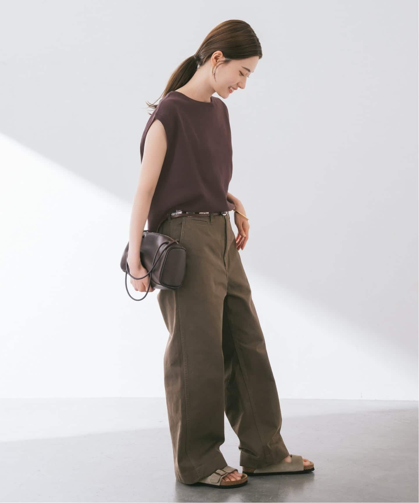 FRAMeWORK☆OVERSIZED CHINO ブラウン ≪一部カラーWEB限定 / 追加≫OVER SIZED CHINO パンツ（チノパンツ