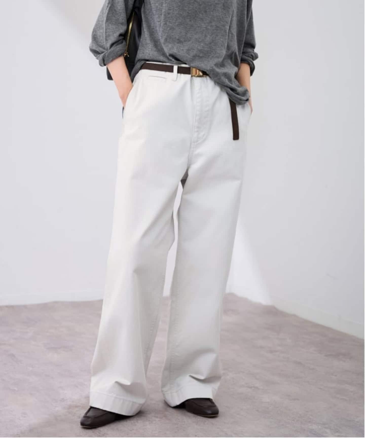 ≪一部カラーWEB限定 / 追加予約≫OVER SIZED CHINO パンツ 2