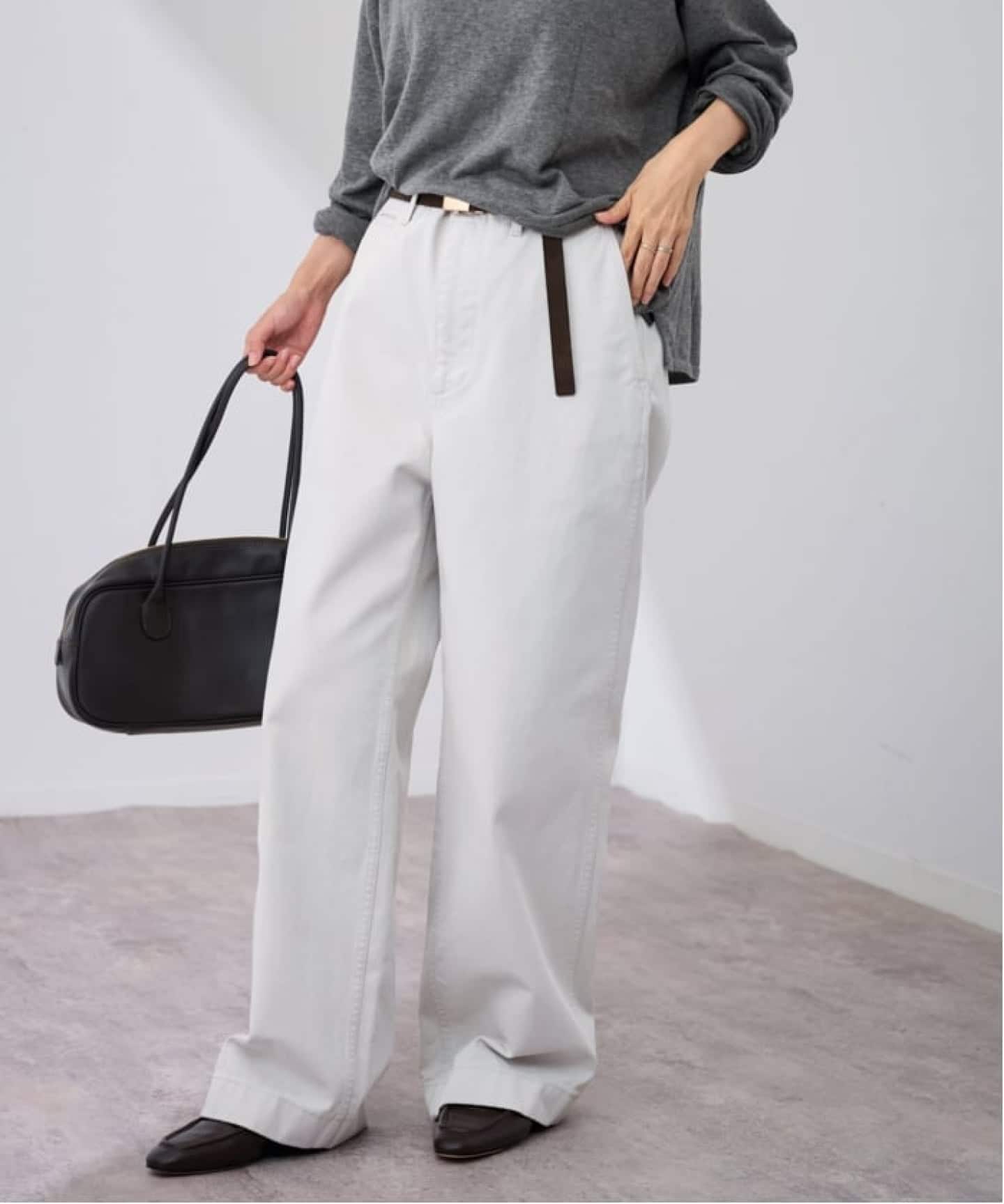 ≪一部カラーWEB限定 / 追加予約≫OVER SIZED CHINO パンツ 2