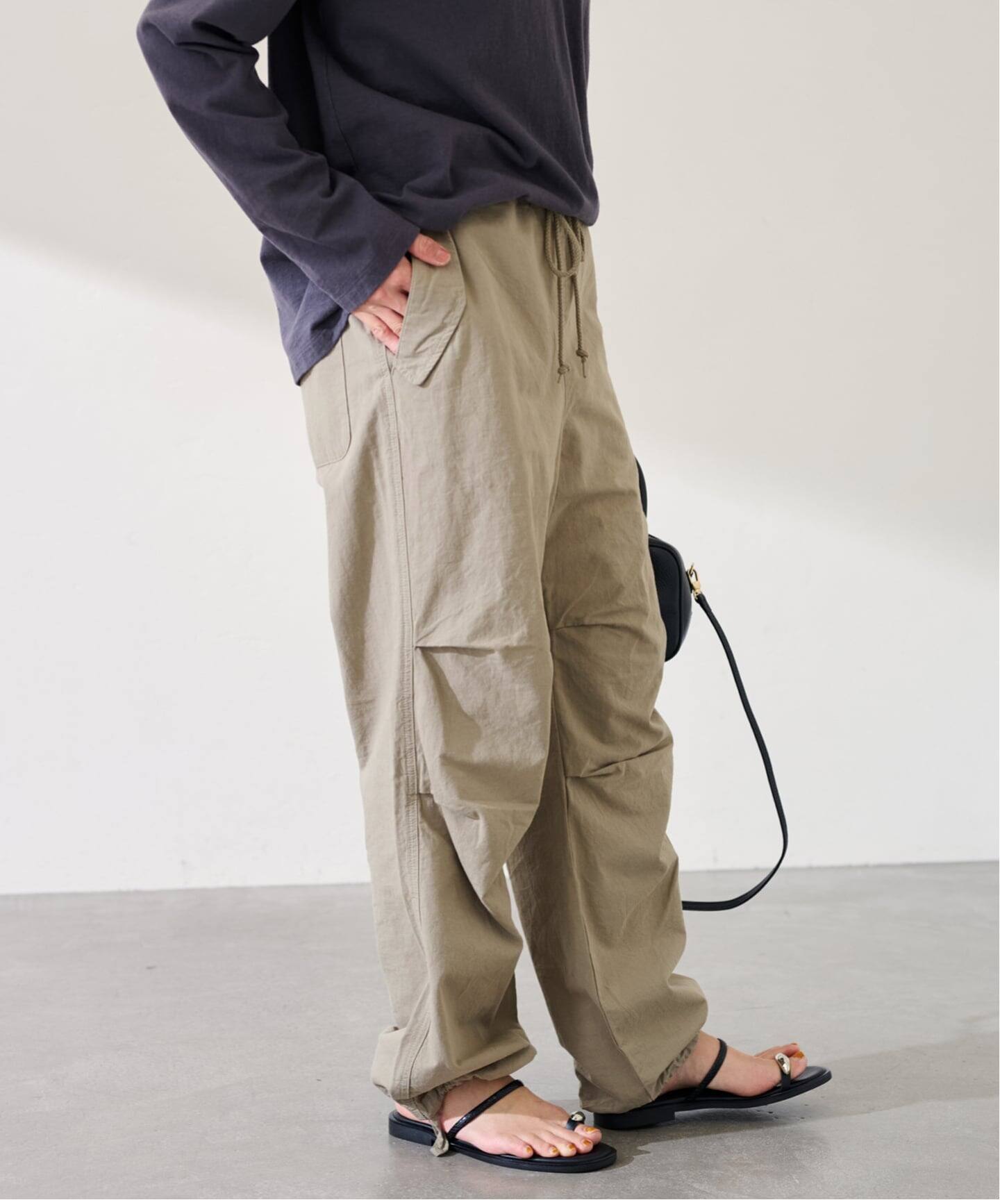 TOP KHAKI/トップカーキ パラシュートパンツ（カーゴパンツ
