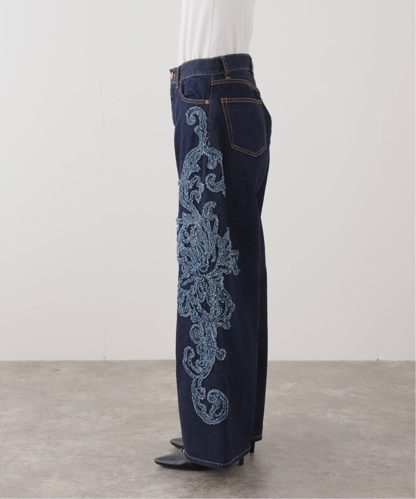 TAAKK / ターク SCULPTURAL EMBROIDERY DENIM PANTS（デニムパンツ