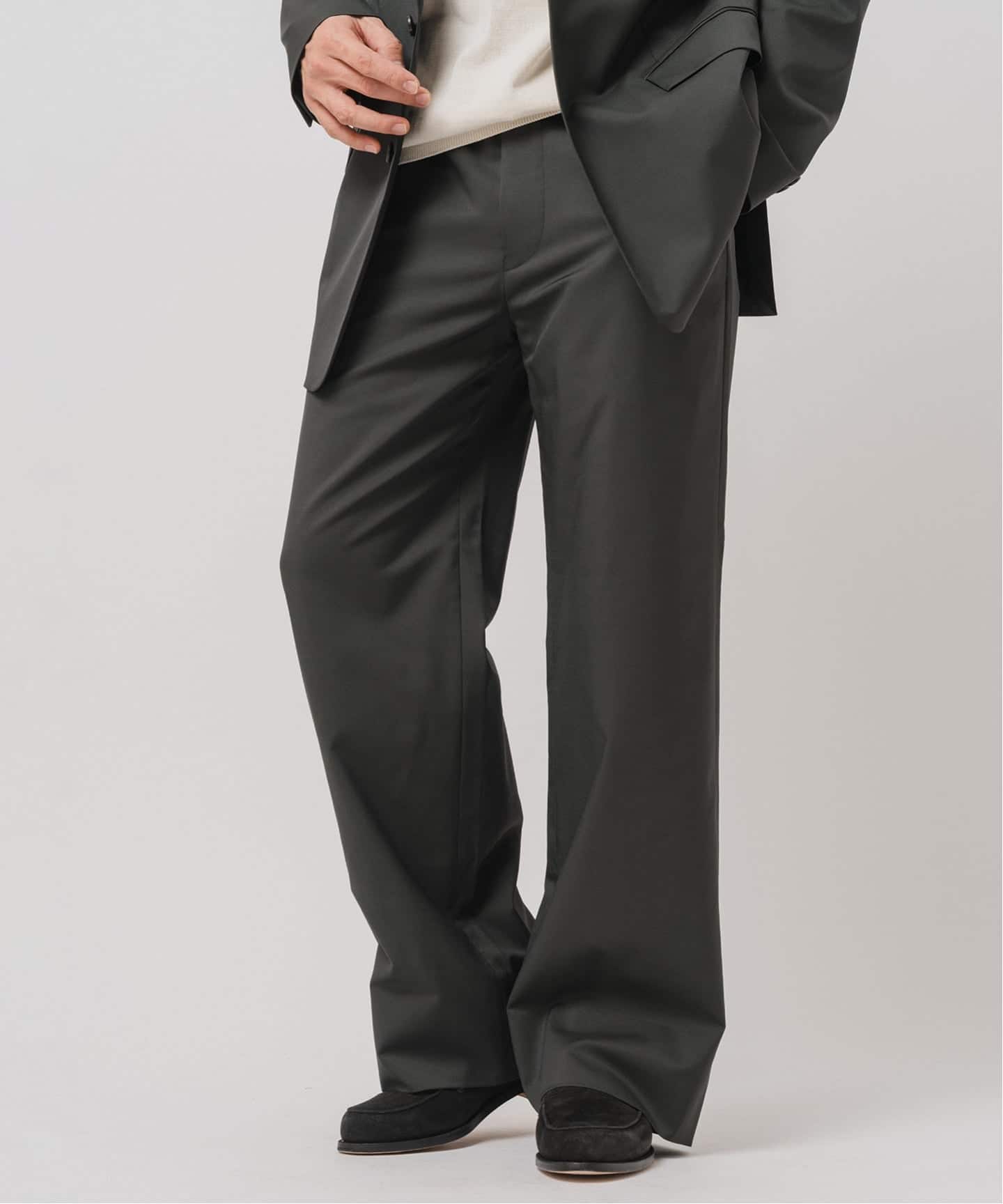 E. SC-OFFLIMITS ノータックパンツ【セットアップ着用可能