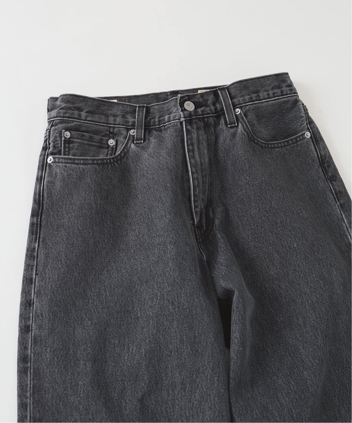 Levi's(リーバイス) 別注 Baggy Wide Leg デニムパンツ ASH BLACK（L28