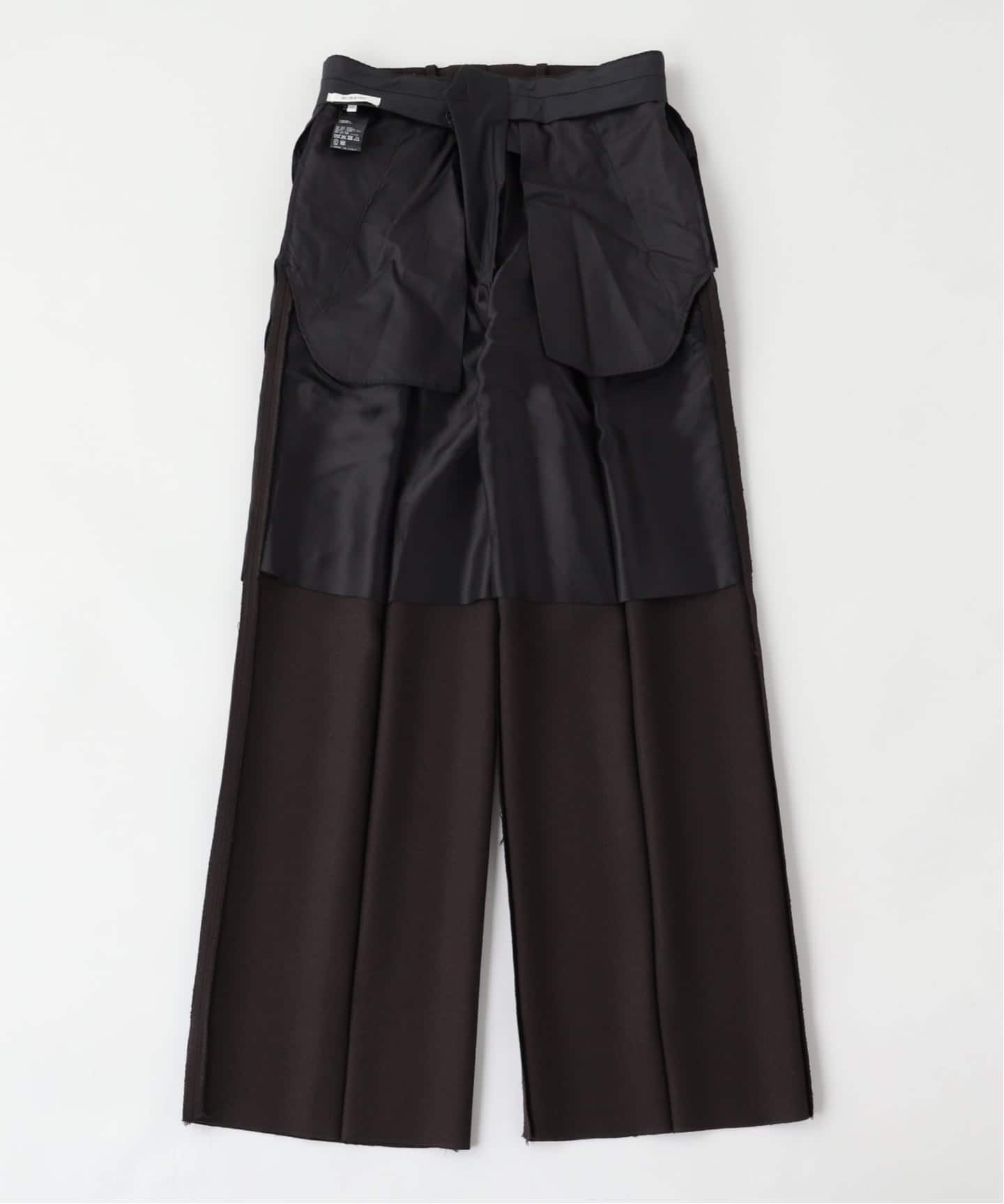 HUSBANDS（ハズバンズ）WIDE PLEATED TROUSERS IN 4-PLY（スラックス