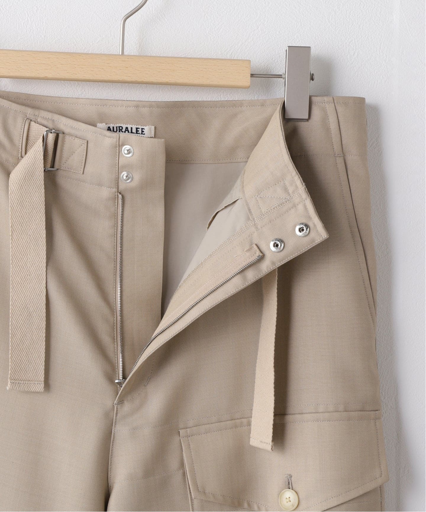 パンツ AURALEE WOOL HERRINGBONE CARGO PANTS 4 WOOL HERRINGBONE CARGO PANTS - AURALEE Official Website