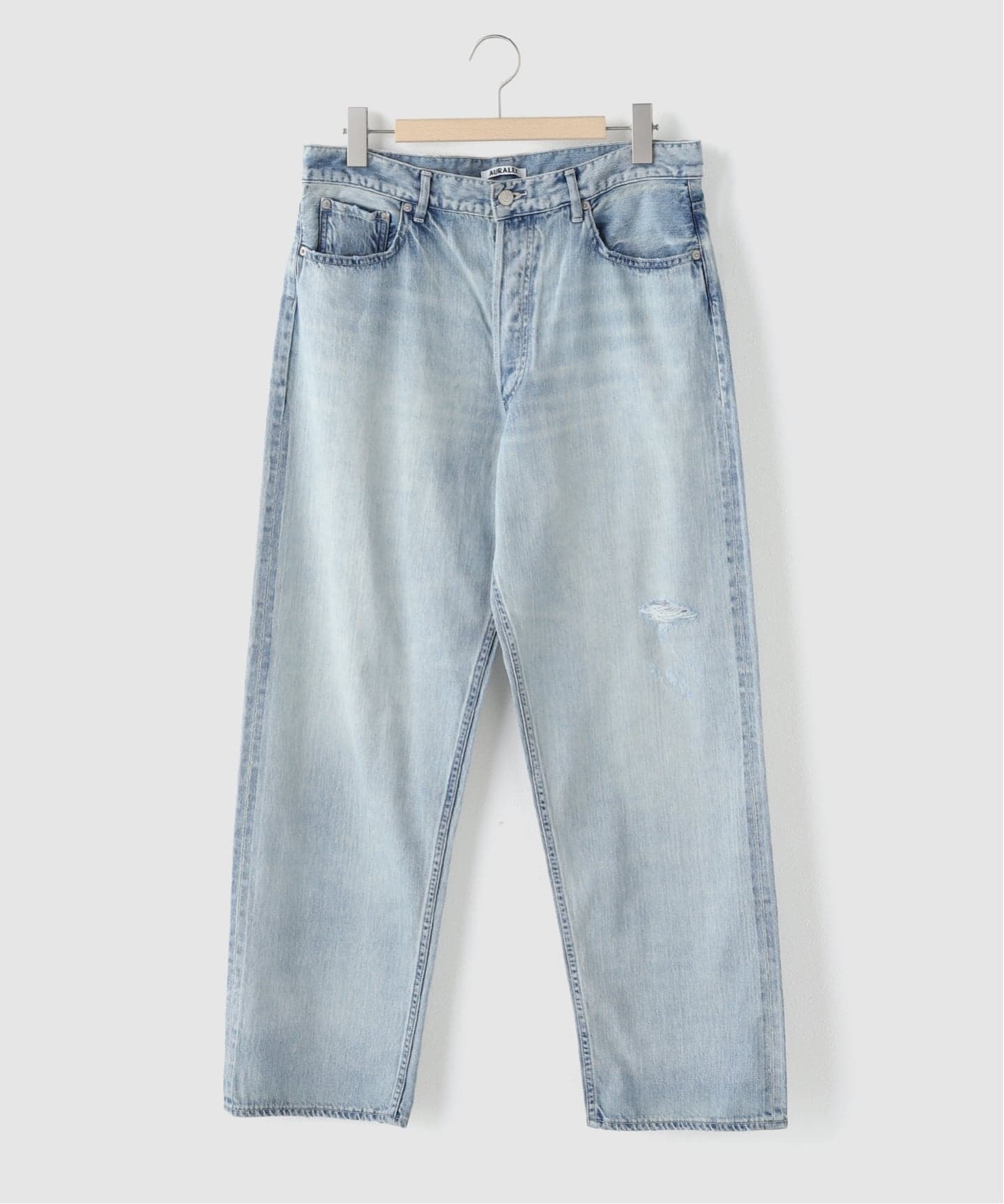 AURALEE ライトブルーデニム ワイドパンツ AURALEE (オーラリー) FADED SELVEDGE LIGHT DENIM WIDE（デニムパンツ