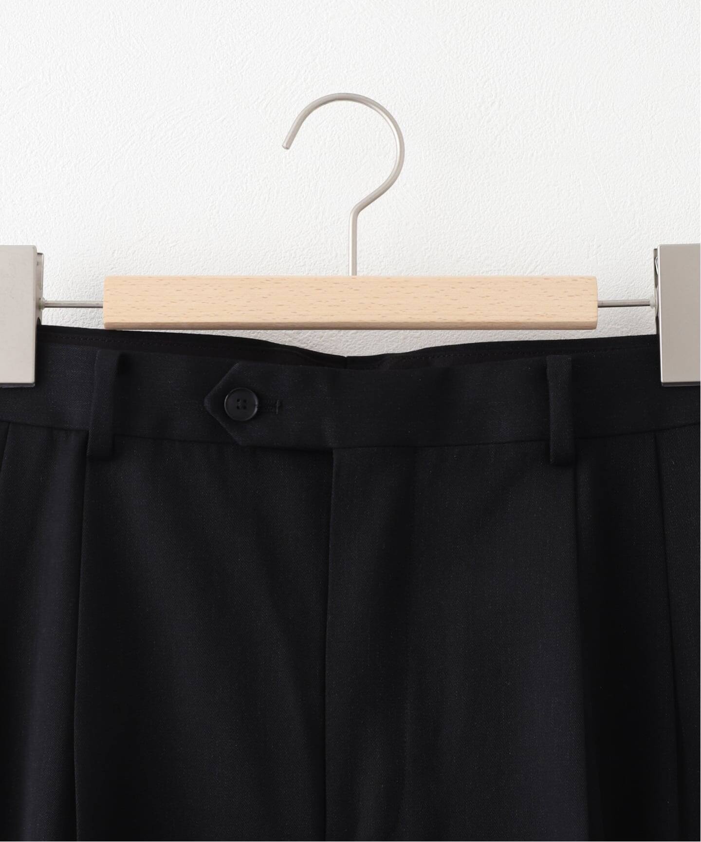 AURALEE (オーラリー) LIGHT WOOL MAX GABARDINE TWO-TUCK SLACKS AURALEE (オーラリー) LIGHT WOOL MAX GABARDINE TWO-TUCK SLACKS