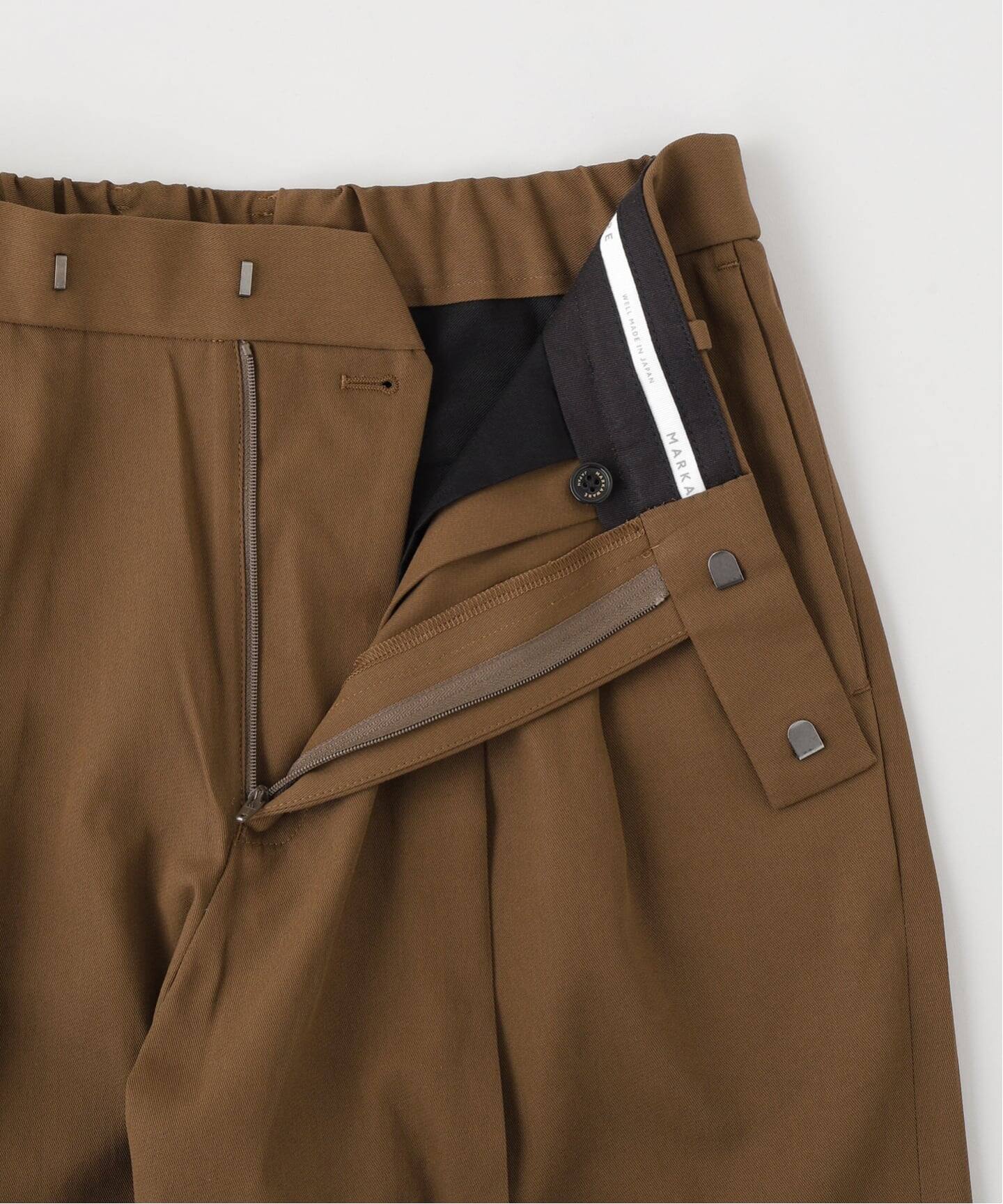 MARKAWARE（マーカウェア）DOUBLE PLEATED SEMI EASY TROUSER
