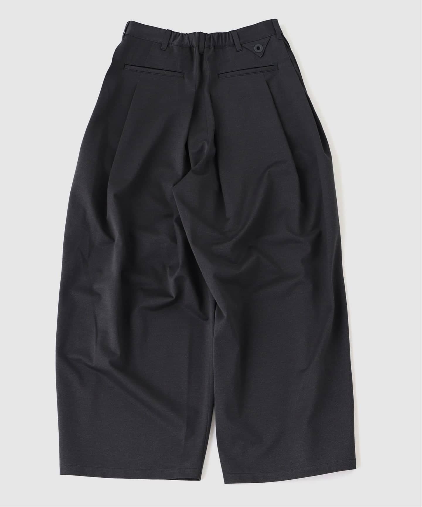 White Mountaineering(ホワイトマウンテニアリング) 12TUCK WIDE PANTS