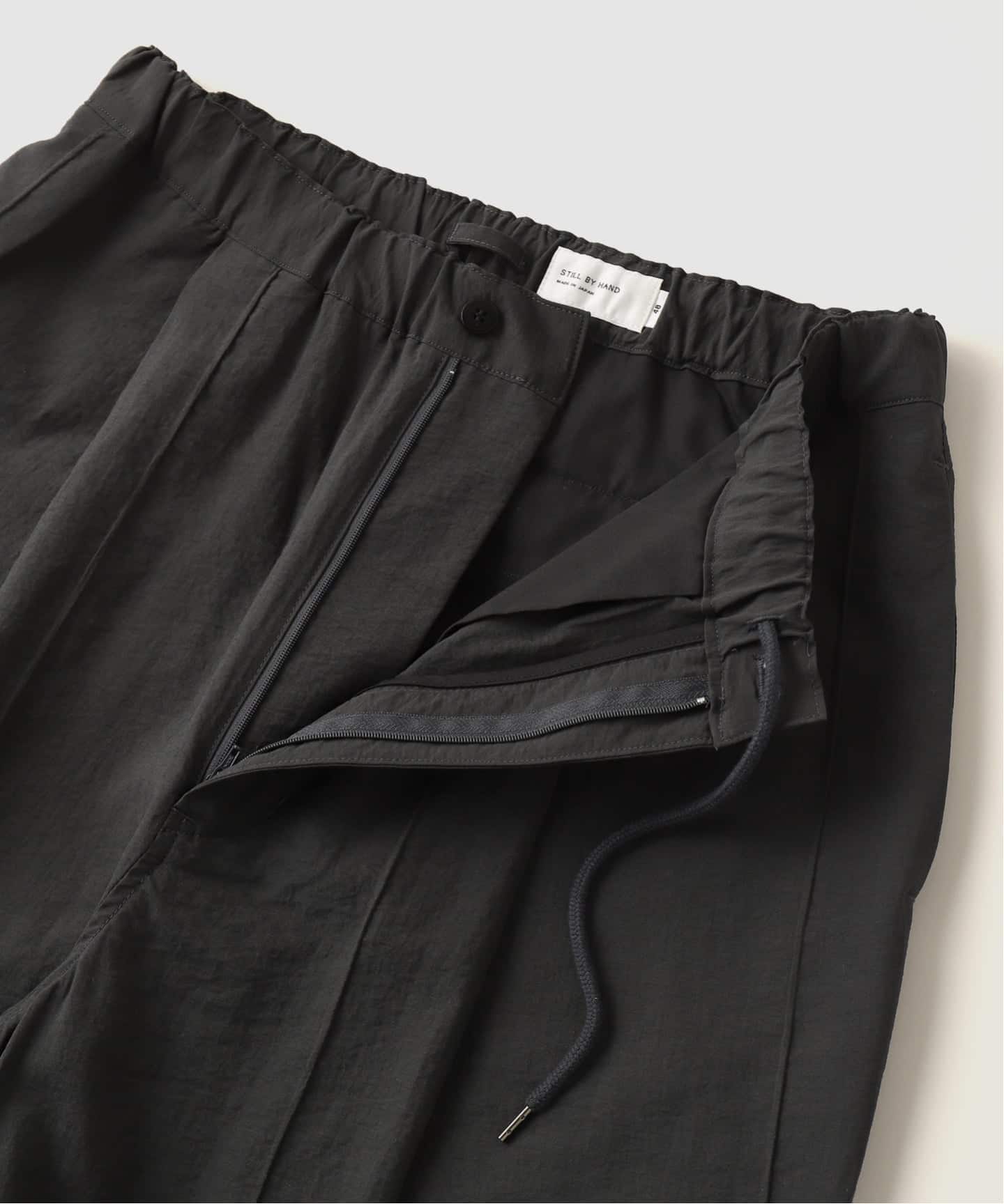 STILL BY HAND / スティルバイハンド Pin tuck easy pants（スラックス