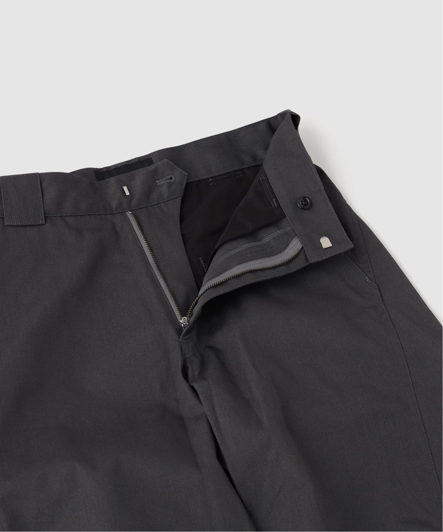 YUKI HASHIMOTO / ユウキハシモト TWISTED WORK PANTS（スラックス