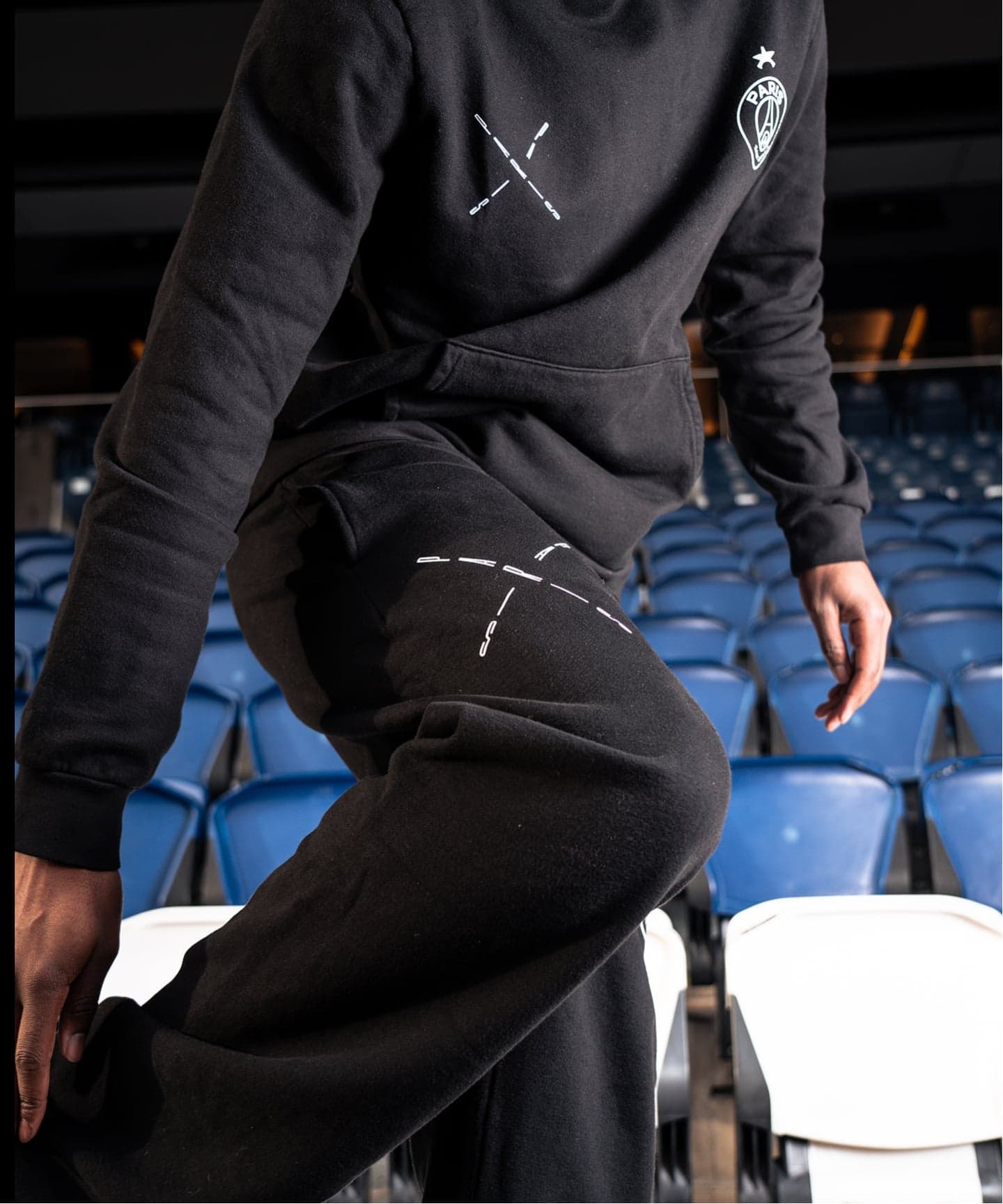 Paris Saint-Germain / パリ・サン＝ジェルマン】PSG X XO SWEATPANTS