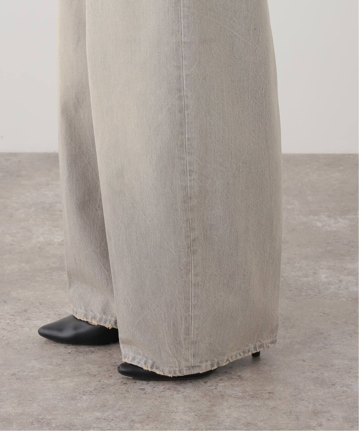 HAIKURE/ハイクル】BETHANY SHORT LENGTH PEARL GREY（デニムパンツ