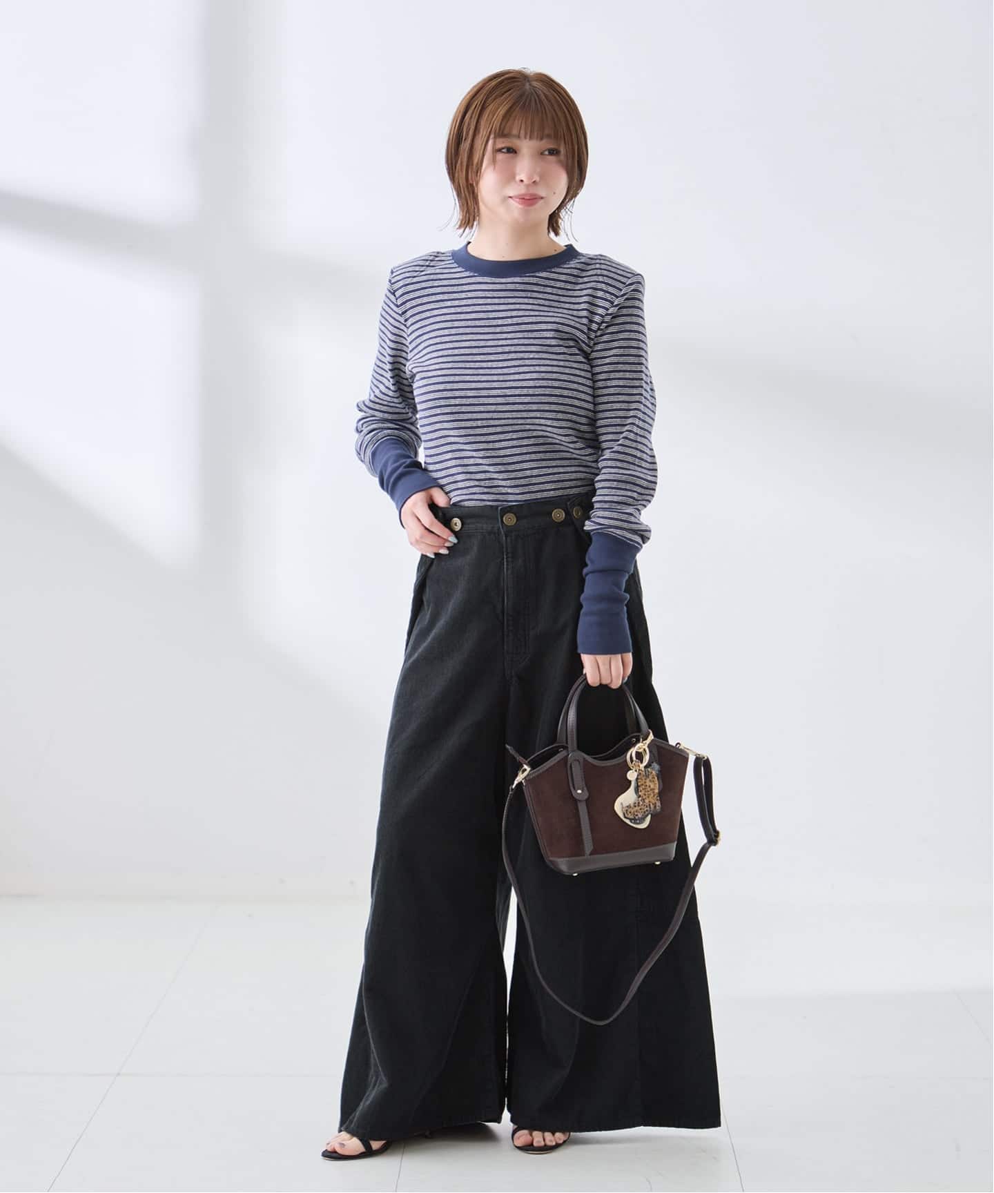 予約》Uhr/ウーア Wide Corduroy Pants パンツ（その他パンツ