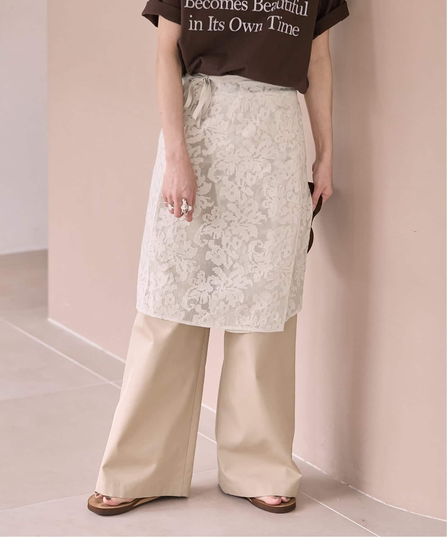 osedit】2tuck buckle back CHINOS（チノパンツ）｜JOURNAL STANDARD