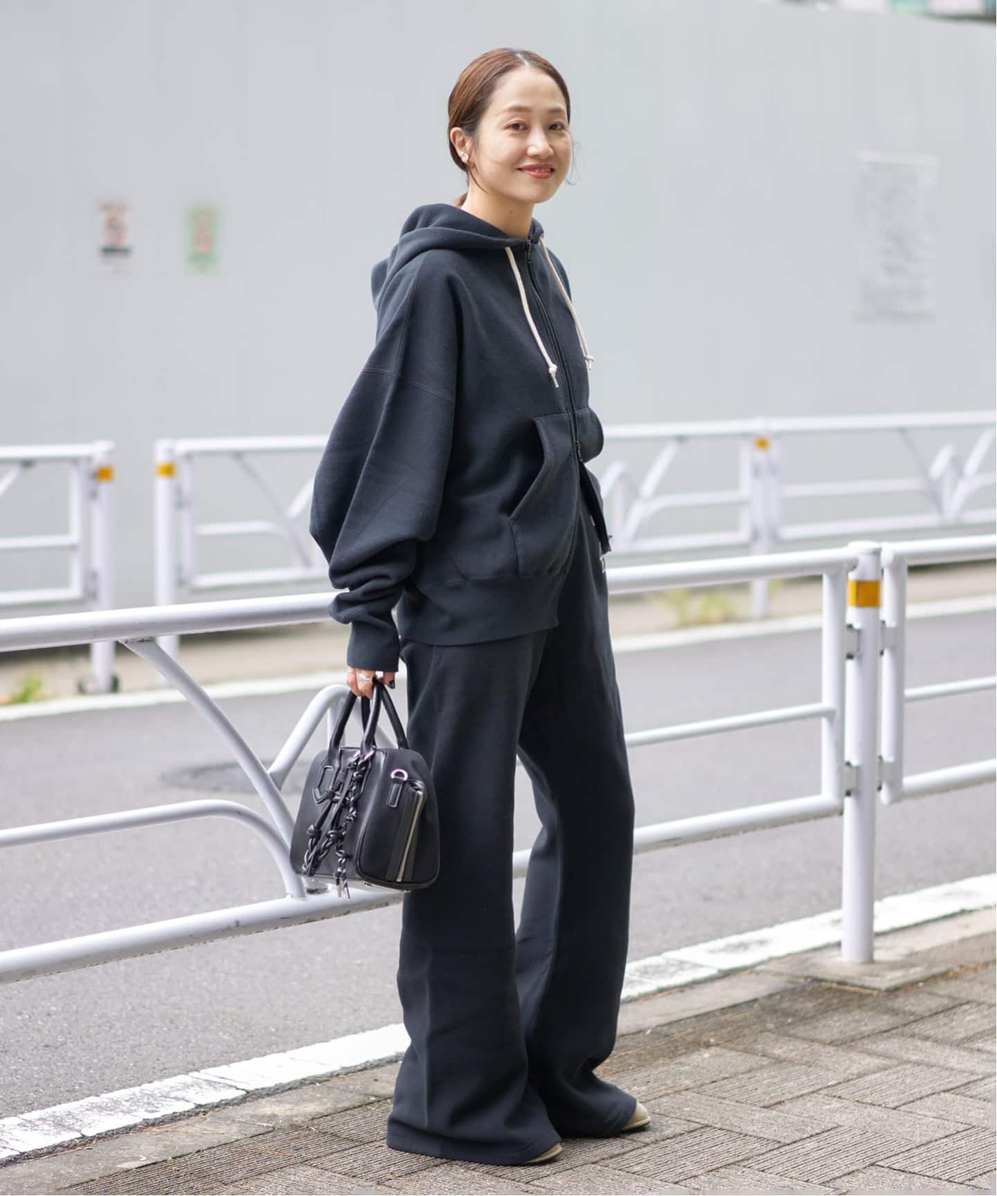 予約》別注【CHAMPION*JOURNAL STANDARD by HOLIDAY】FLARE PANTS