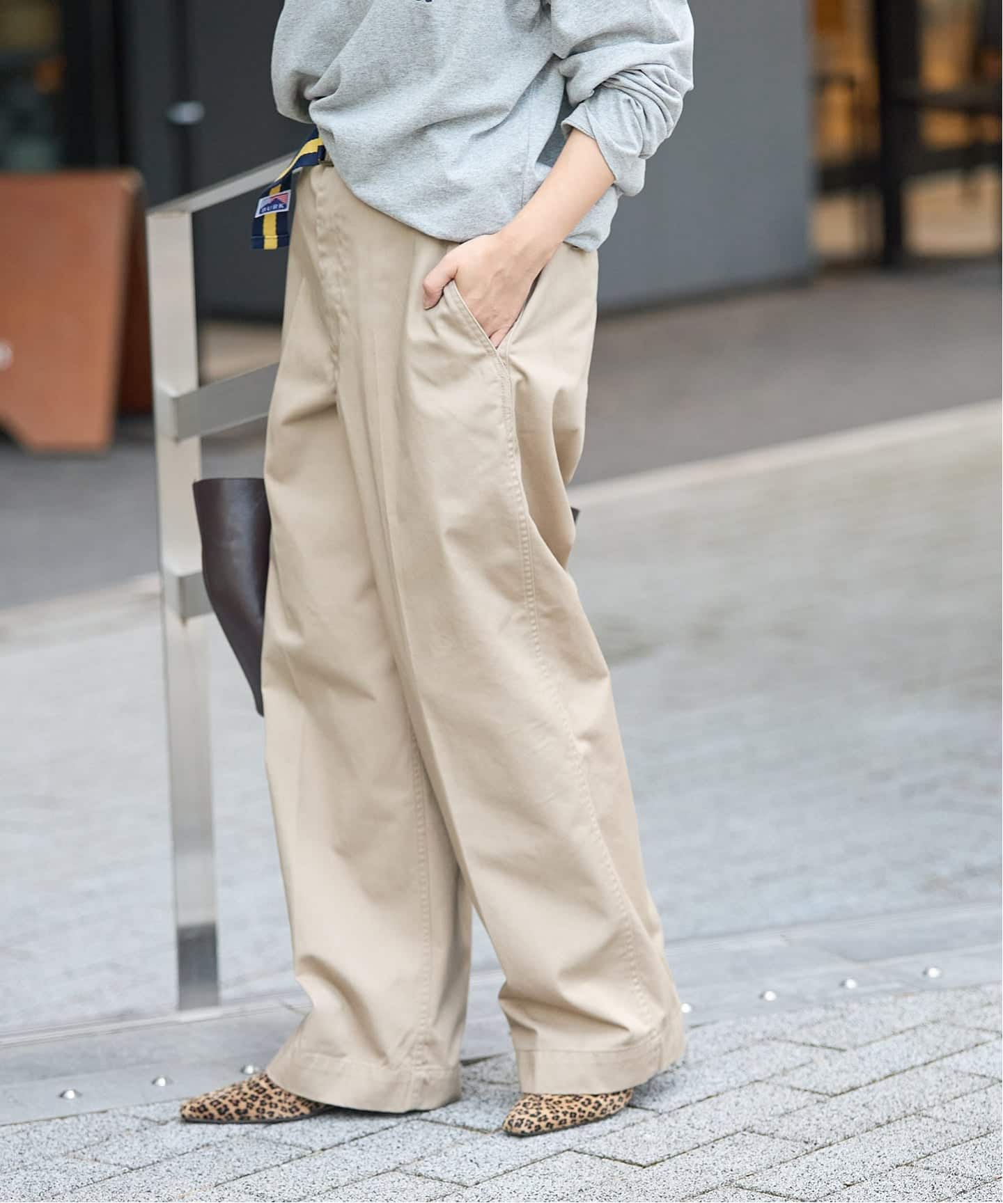 別注【BURK / バーク】for JS ベルトツキチノパンツ（チノパンツ