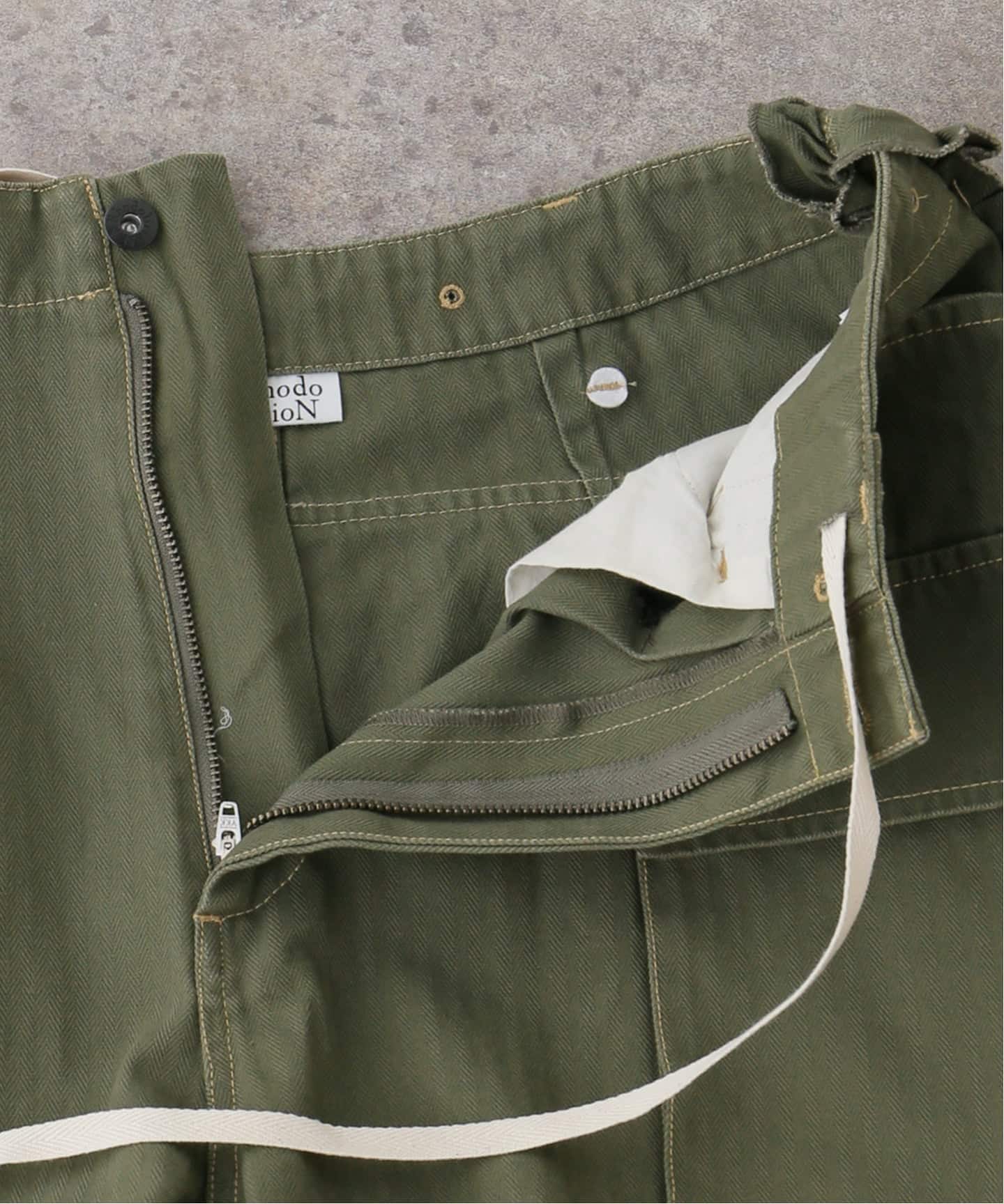 RHODOLIRION /ロドリリオン】 Utility Pant（チノパンツ）｜JOURNAL