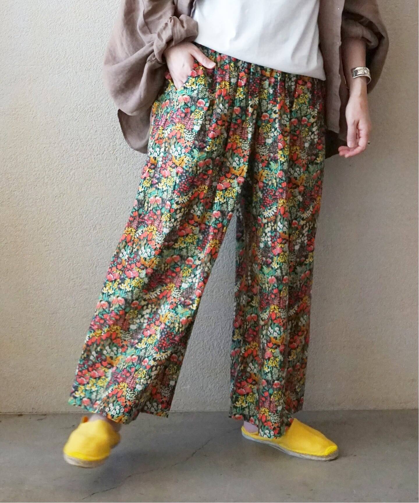 リバティフラワー タックパンツ（その他パンツ）｜journal standard