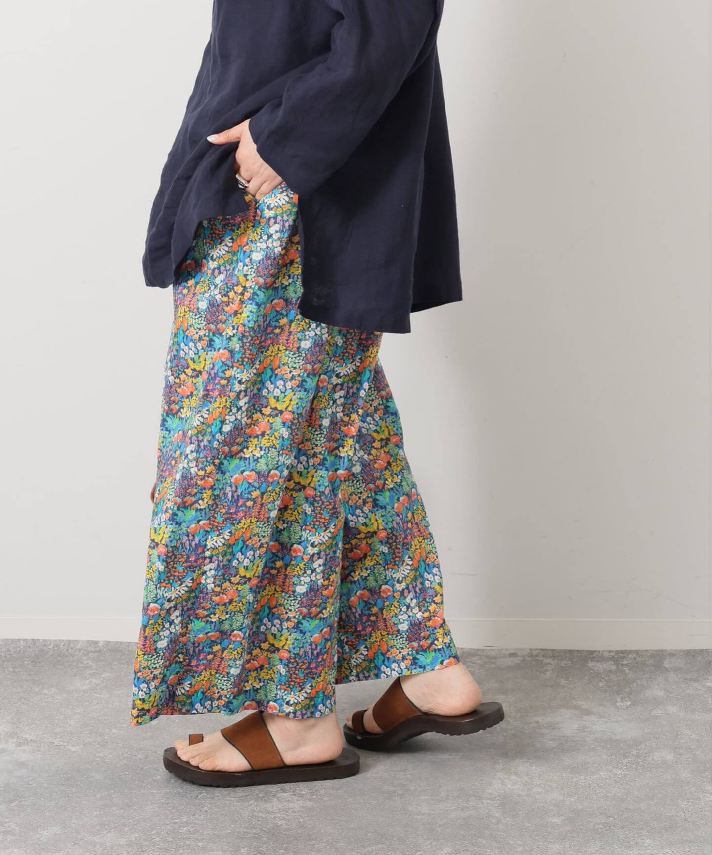 リバティフラワー タックパンツ（その他パンツ）｜journal standard