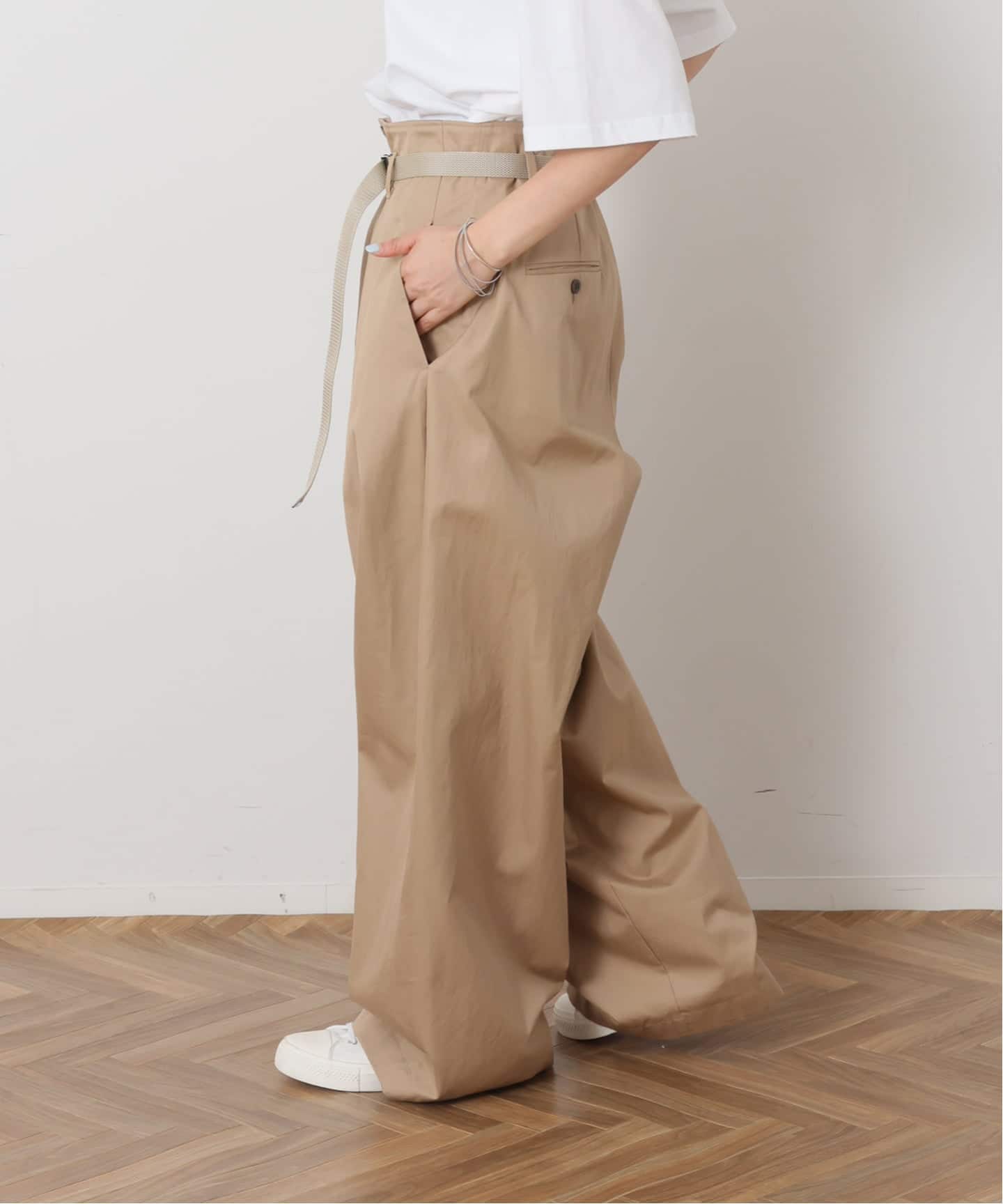 ジャーナルスタンダードラックス　SUNDAY ハンサムチノパンツ　ベージュ SUNDAY ハンサムチノパンツ（その他パンツ）｜journal standard luxe