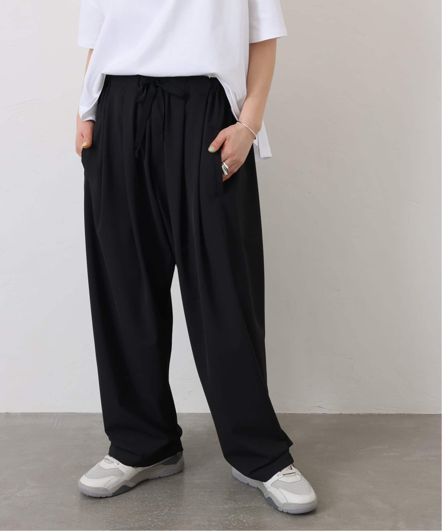 COGTHEBIGSMOKE】NIRVANA TUCKED HEM TROUSE（その他パンツ）｜journal