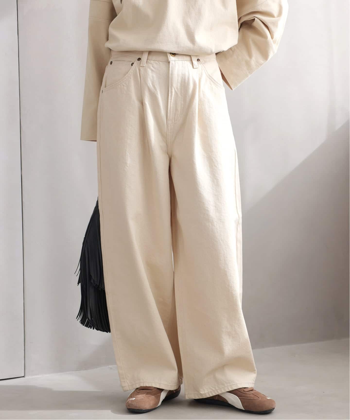 予約》［26SS新作］【Lee /リー】タックライダースパンツ（スラックス