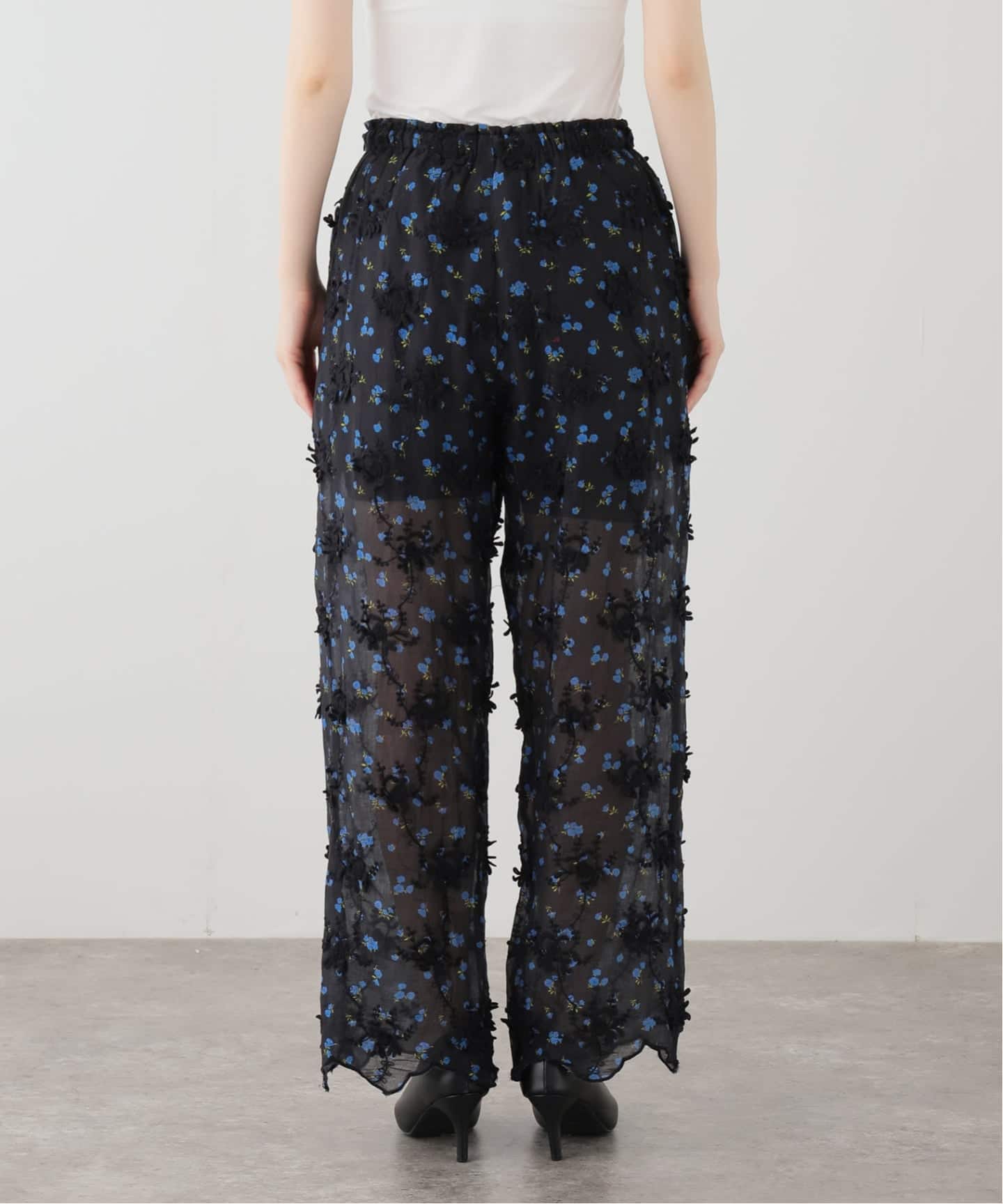 crinkle crinkle crinkle】 sheer flower easy pants（その他パンツ