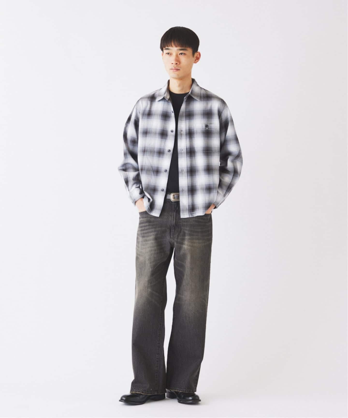 数分限定値下げスモーキーデニム 11oz ワイドパンツ　サイズM　ブラック スモーキーデニム 11oz ワイドパンツ（デニムパンツ・ジーンズ