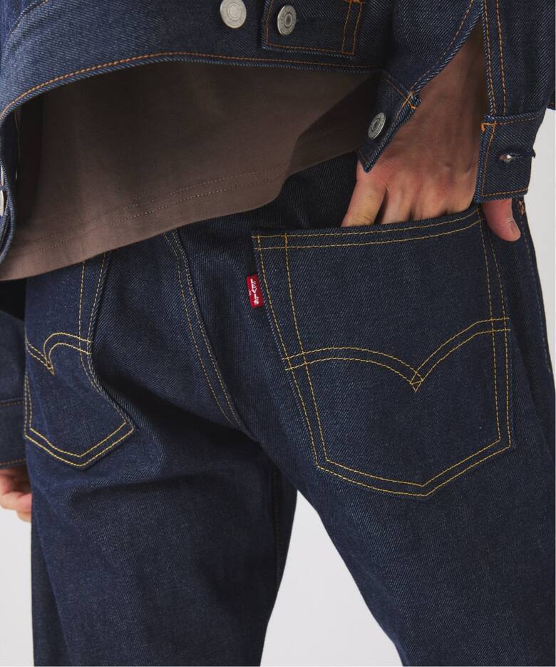 予約》【L30】LEVI