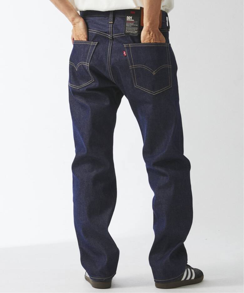 予約》【L30】LEVI