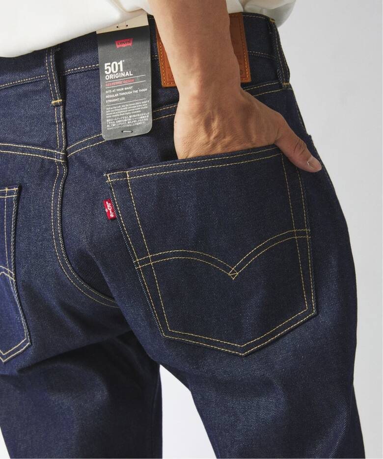 予約》【L30】LEVI