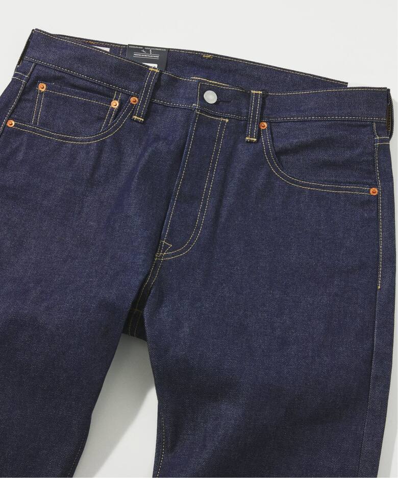 予約》【L30】LEVI
