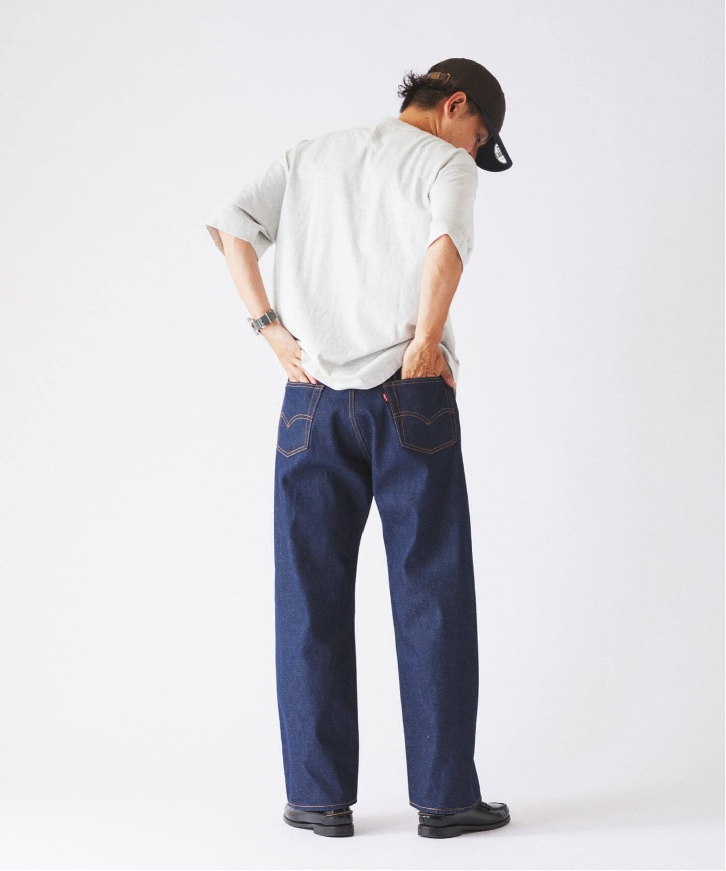 予約》【L28】Levi