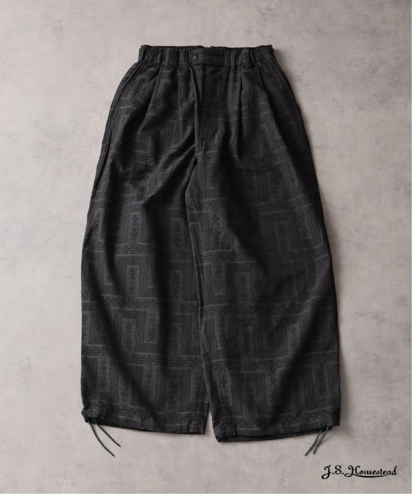 予約》J.S.Homestead / キリム柄 ジャガード エア クルー パンツ