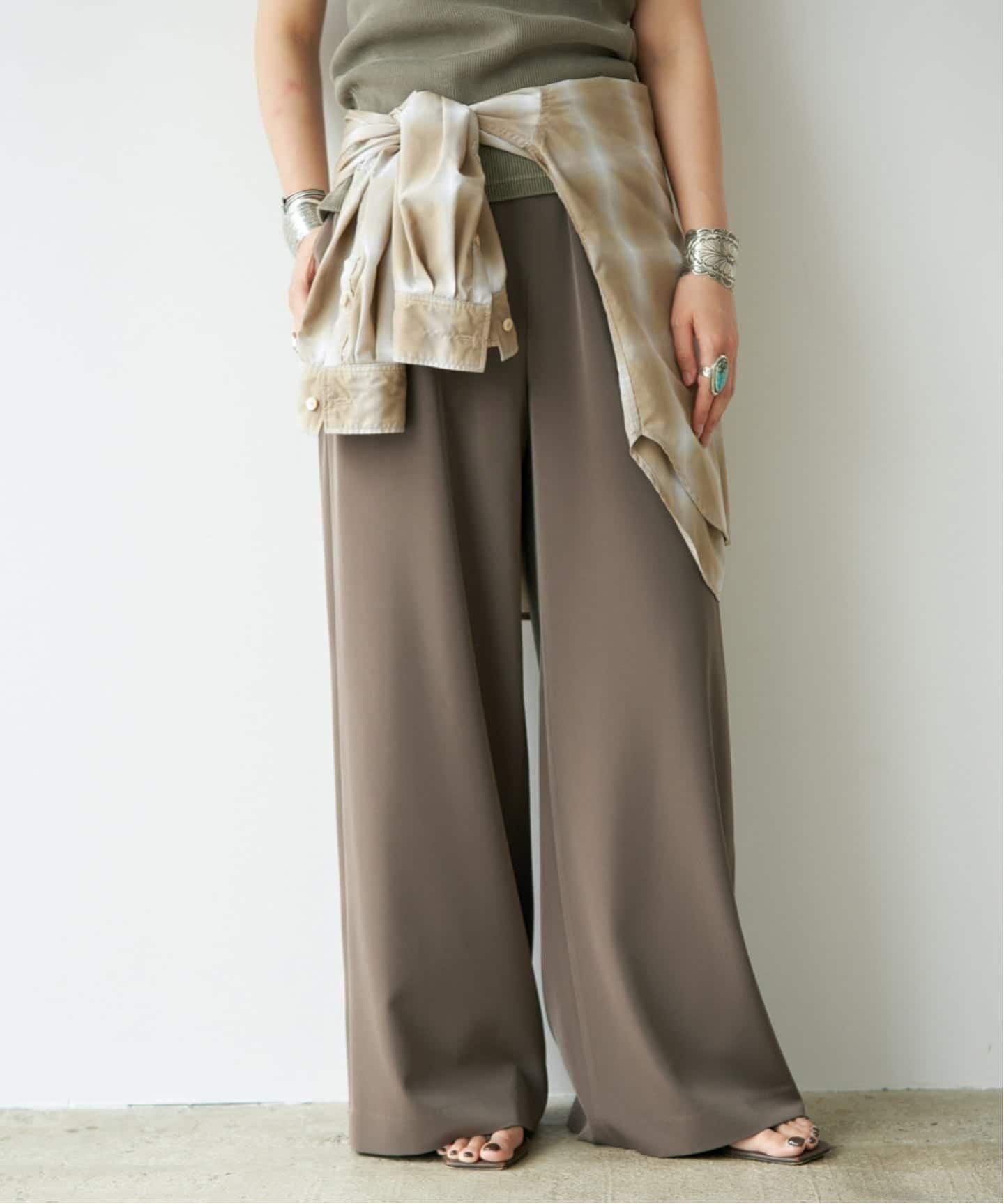 【新品】ドゥーズィエムクラス Effortless パンツ　カーキ　34 Effortless パンツ（その他パンツ）｜Deuxieme Classe（ドゥーズィエム
