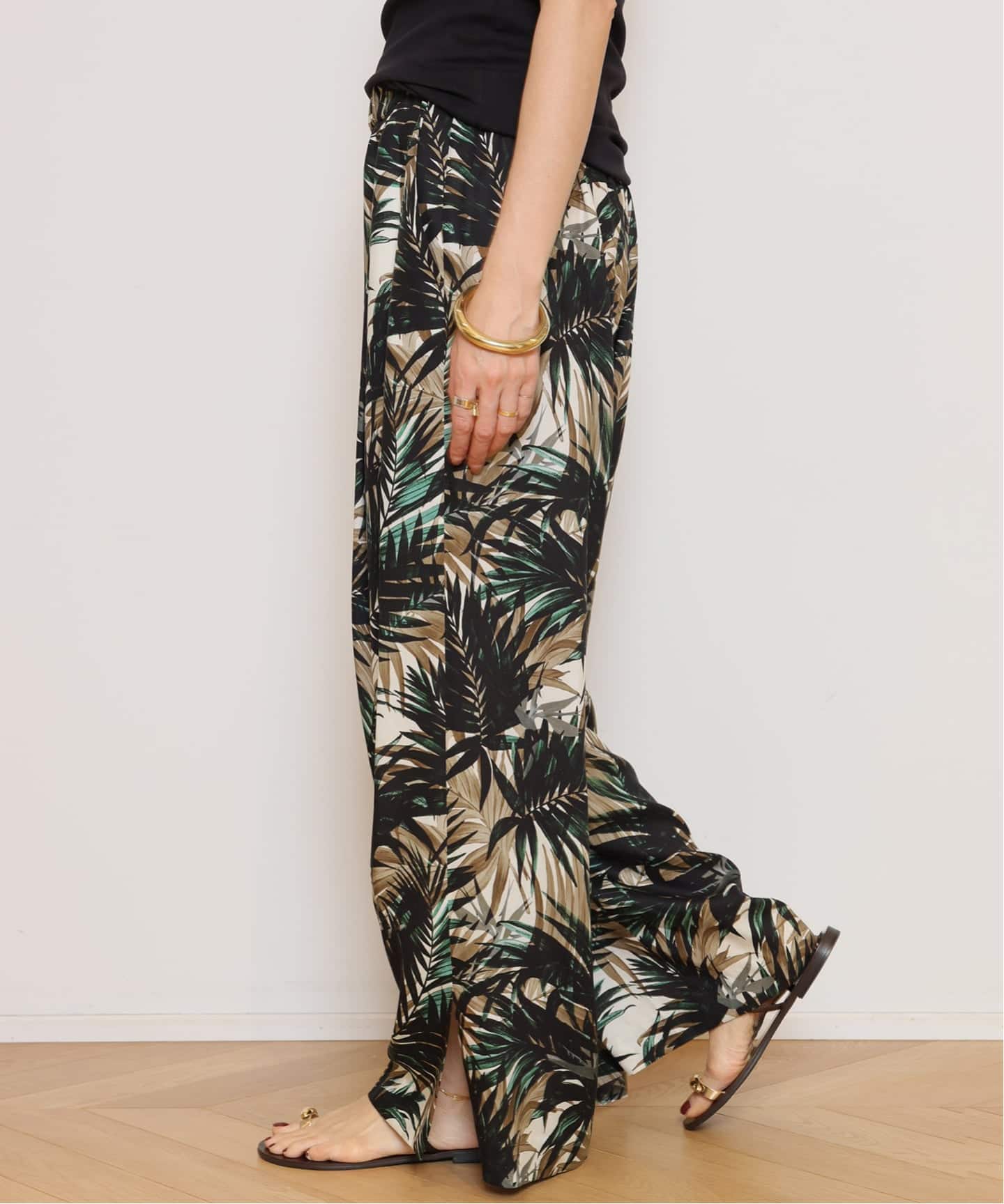 Botanical Slit Wide パンツ（その他パンツ）｜MUSE de Deuxieme