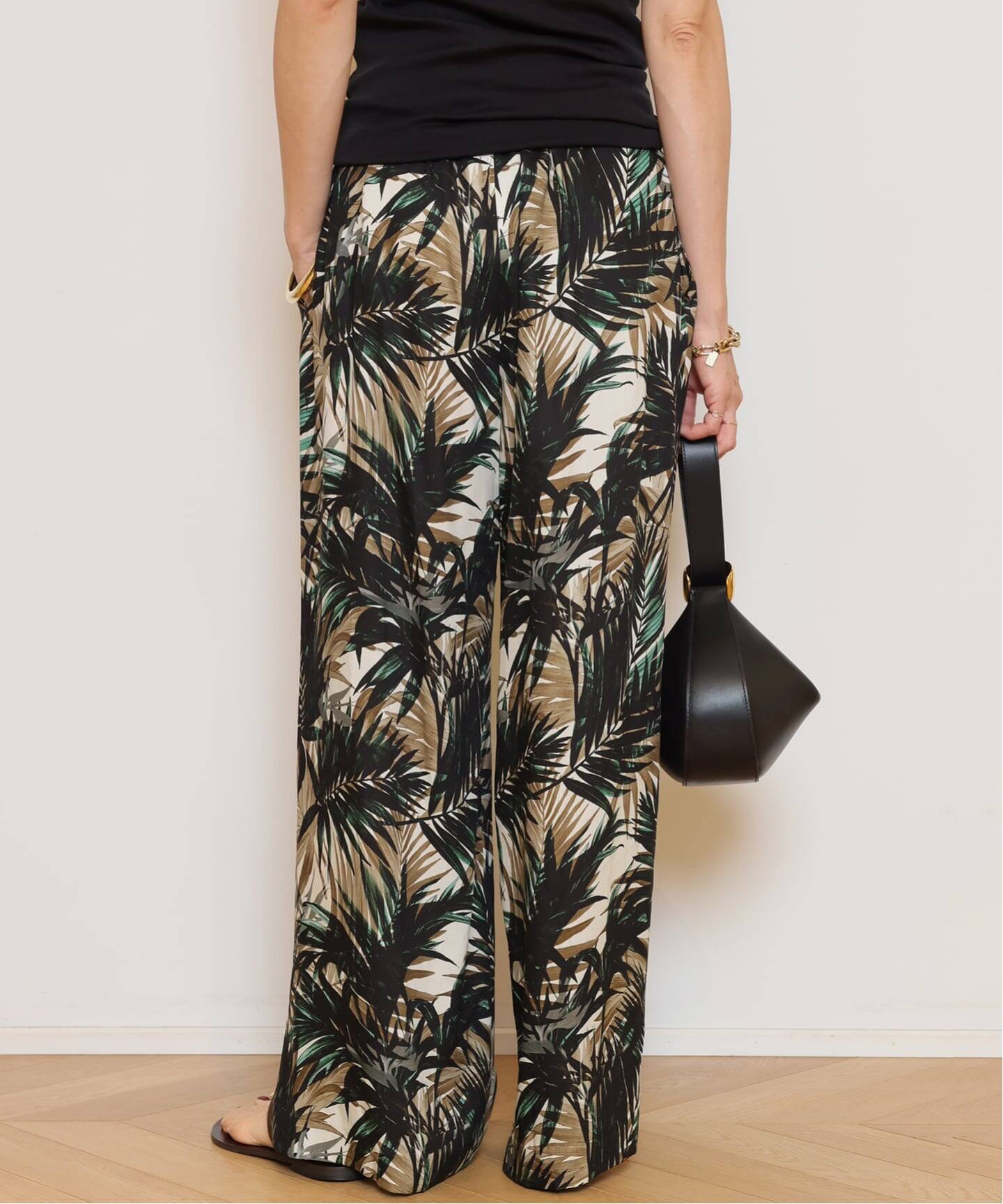 Botanical Slit Wide パンツ（その他パンツ）｜MUSE de Deuxieme