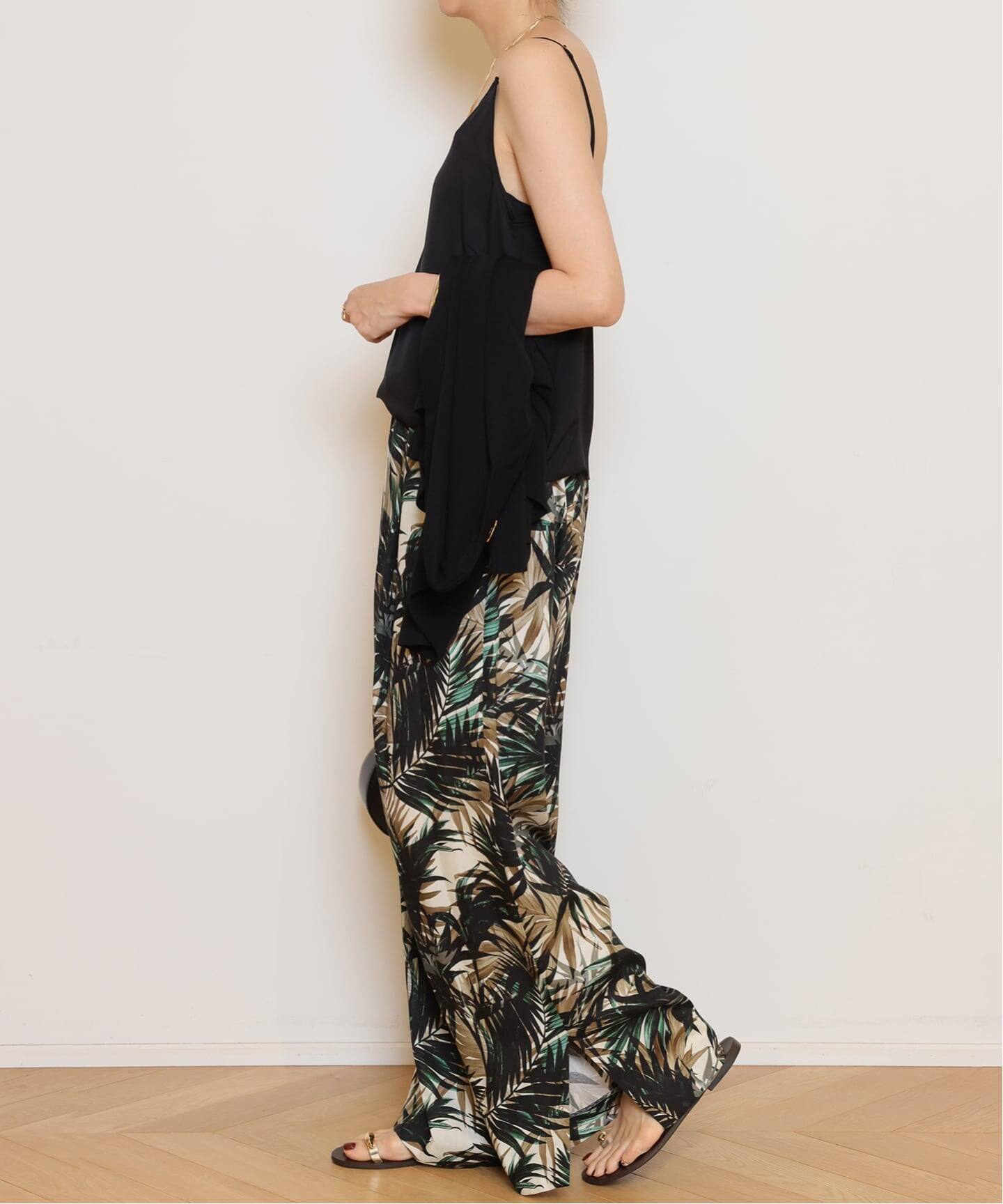 Botanical Slit Wide パンツ（その他パンツ）｜MUSE de Deuxieme