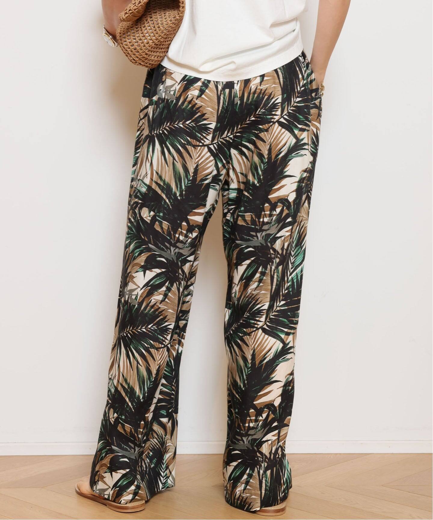 Botanical Slit Wide パンツ（その他パンツ）｜MUSE de Deuxieme