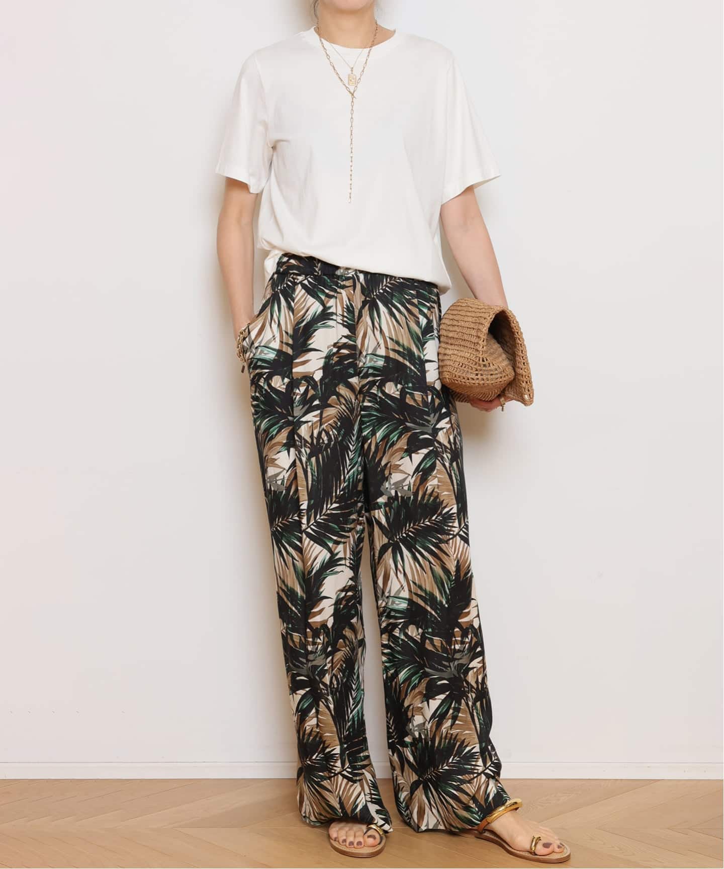 Botanical Slit Wide パンツ（その他パンツ）｜MUSE de Deuxieme